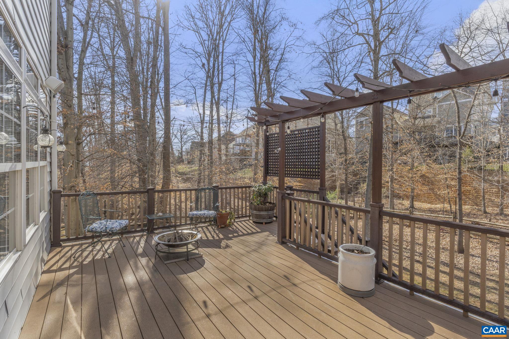 1338 DUNLORA DR