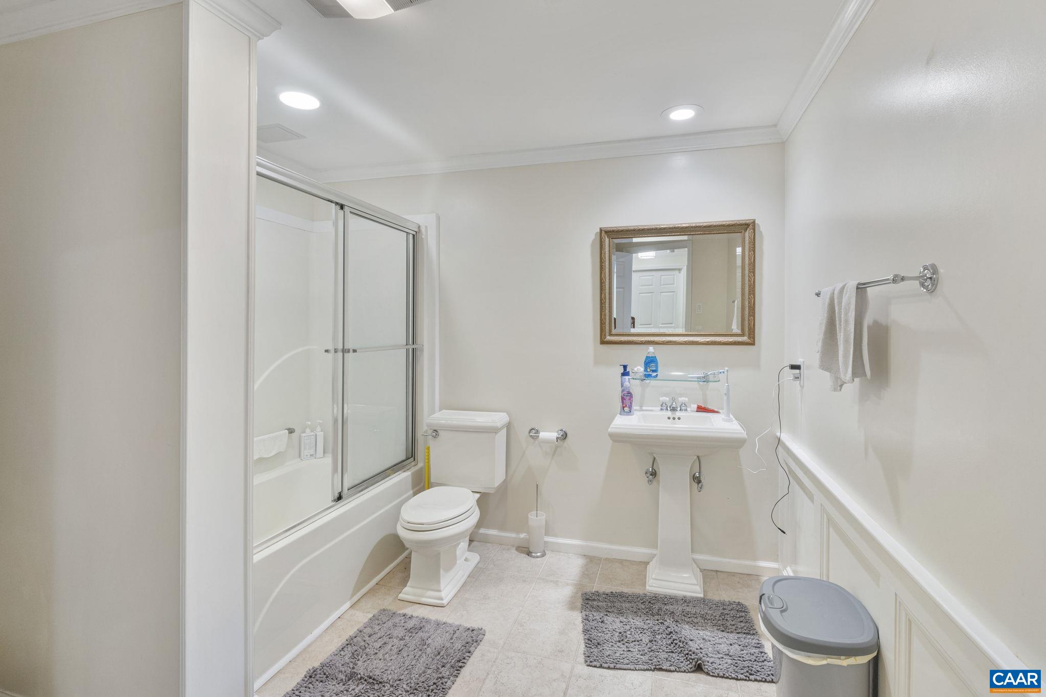 1338 DUNLORA DR