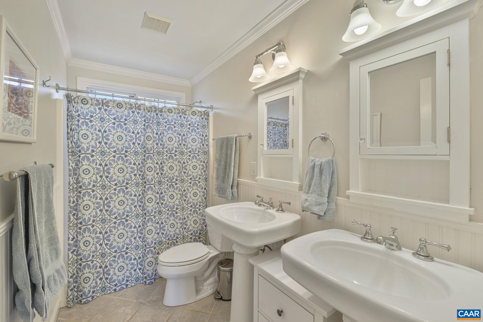 1338 DUNLORA DR
