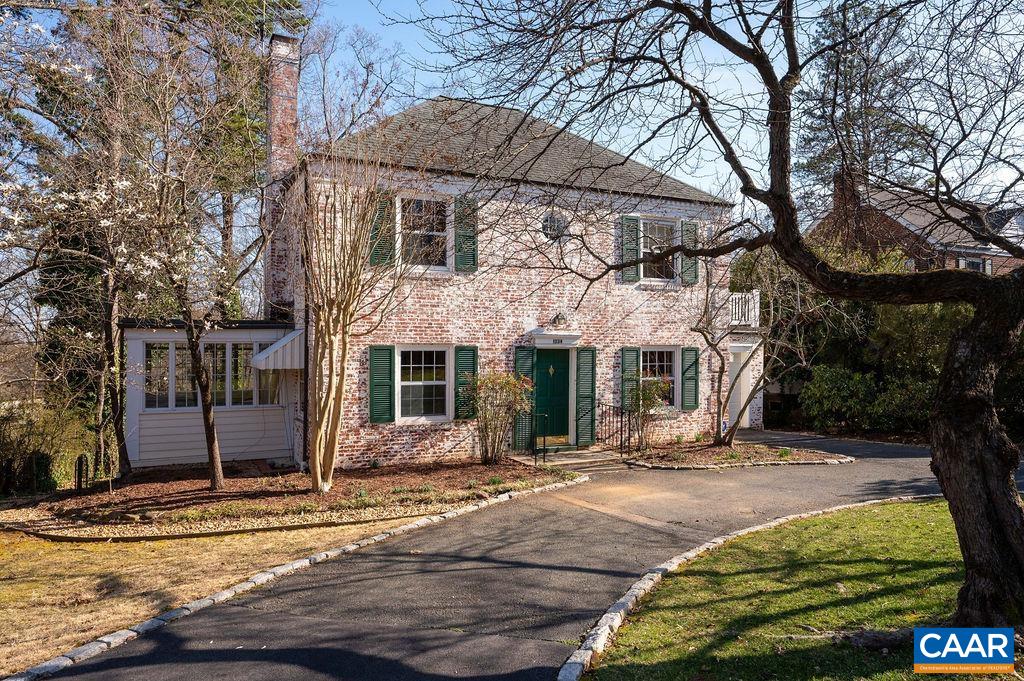1334 RUGBY RD
