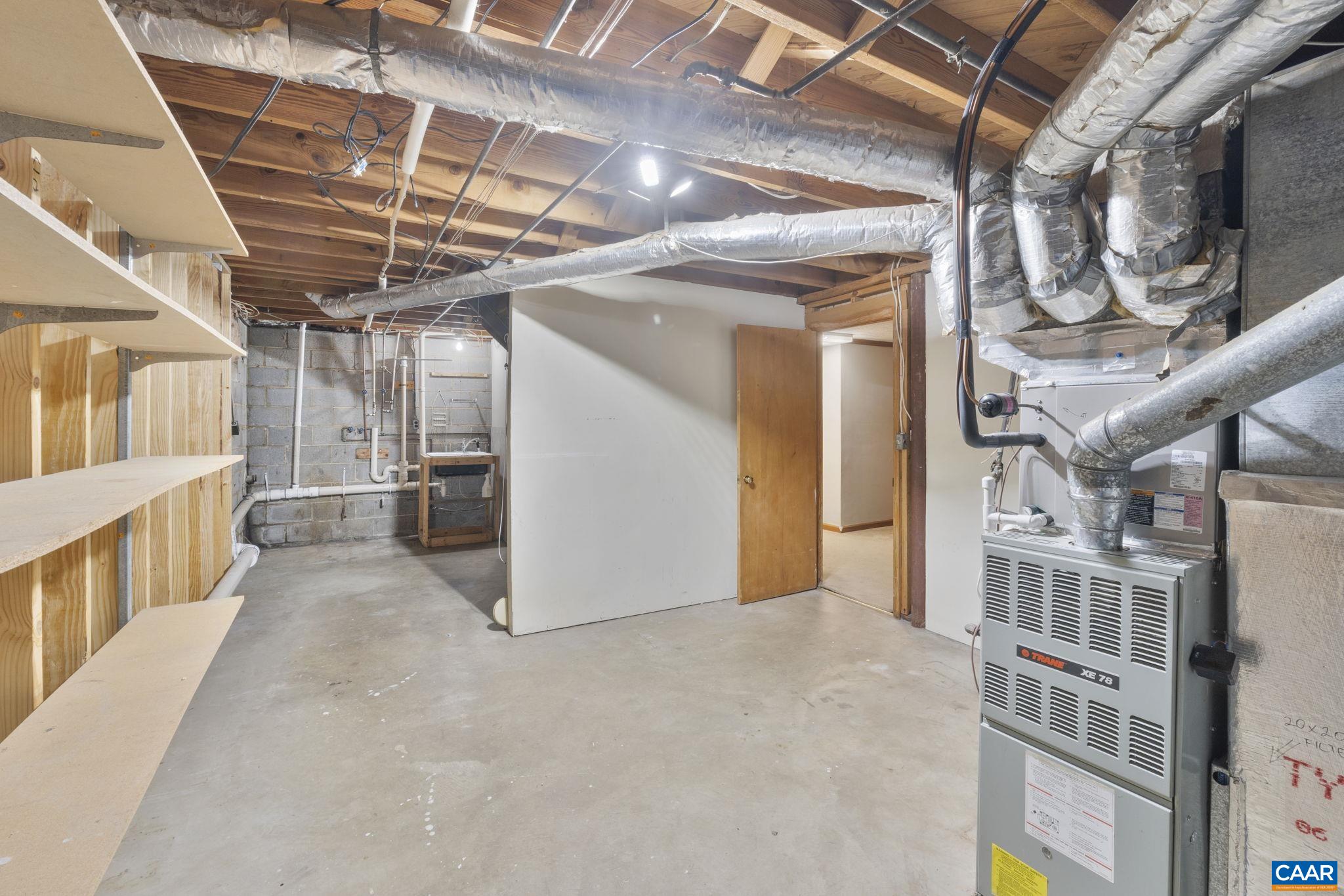 1340 LESTER DR