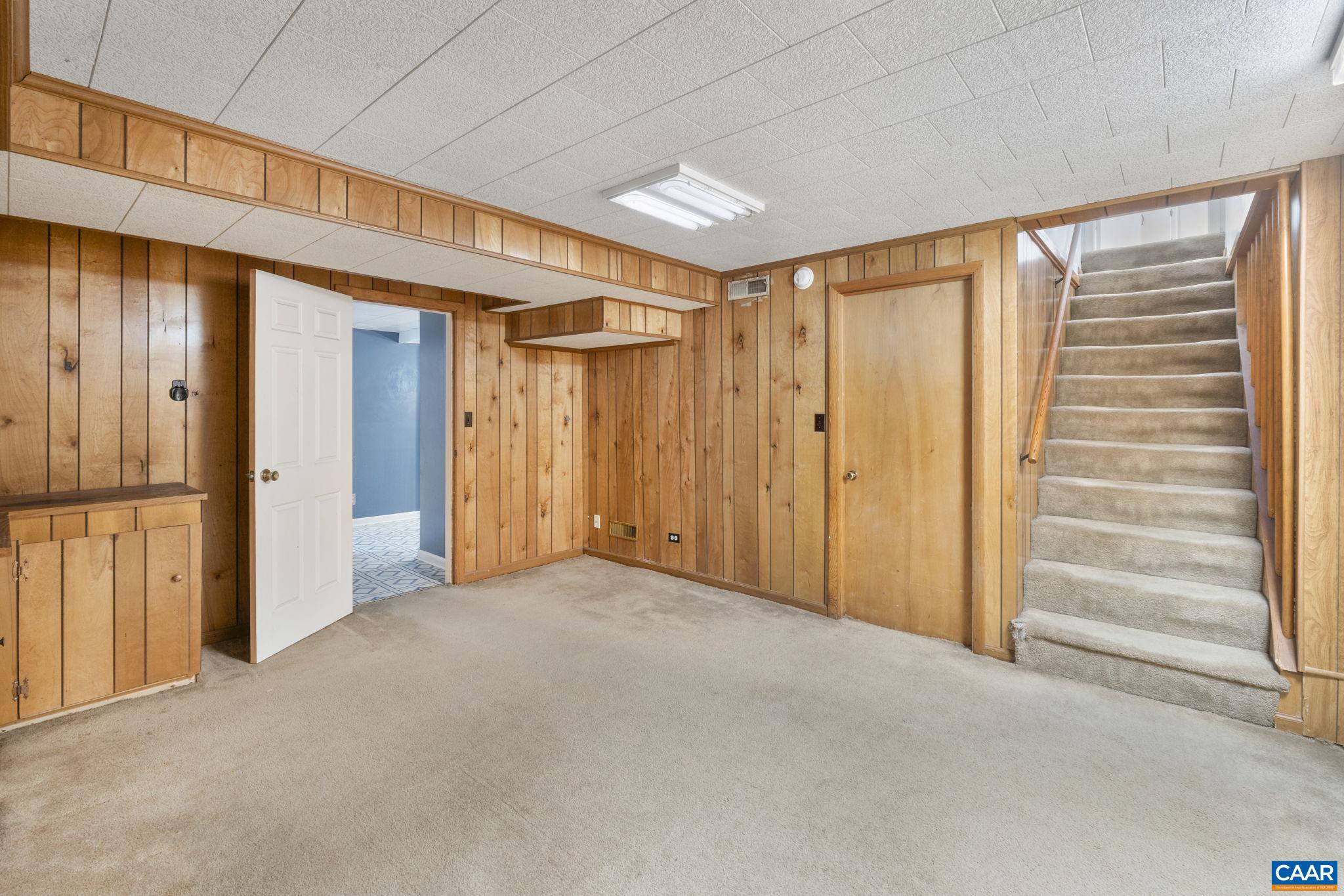 1340 LESTER DR