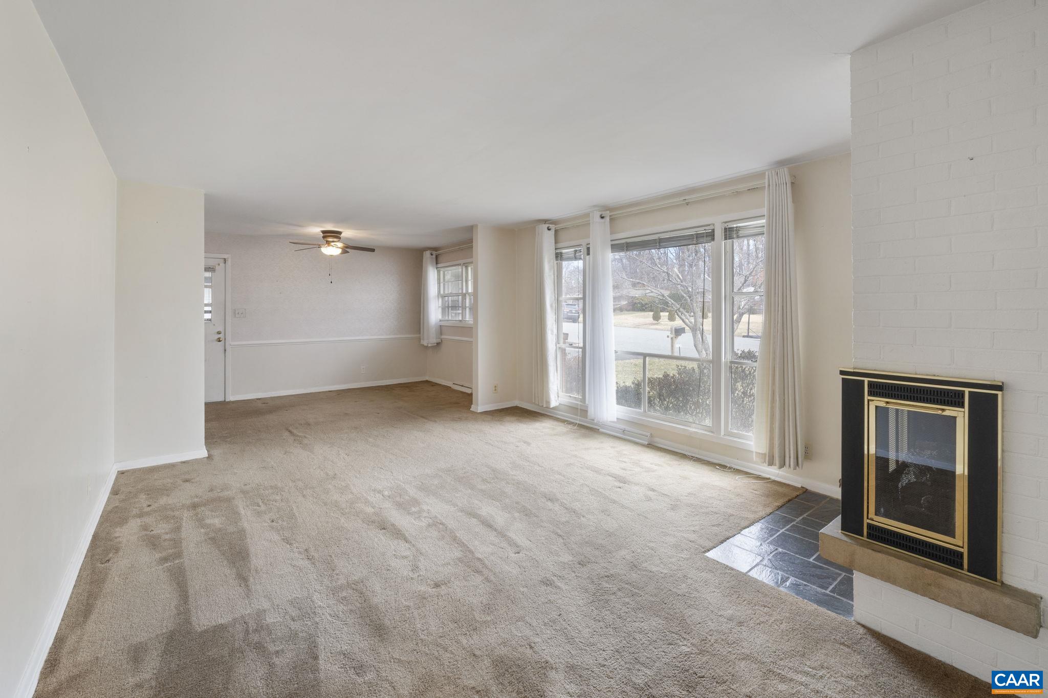 1340 LESTER DR