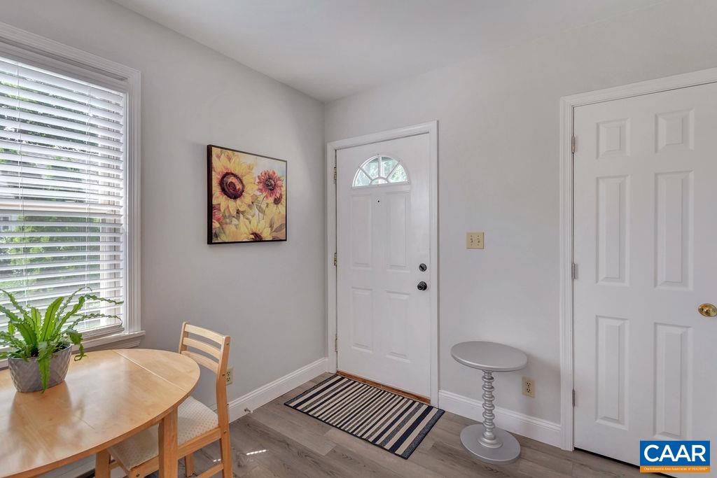 207 DOUGLAS AVE