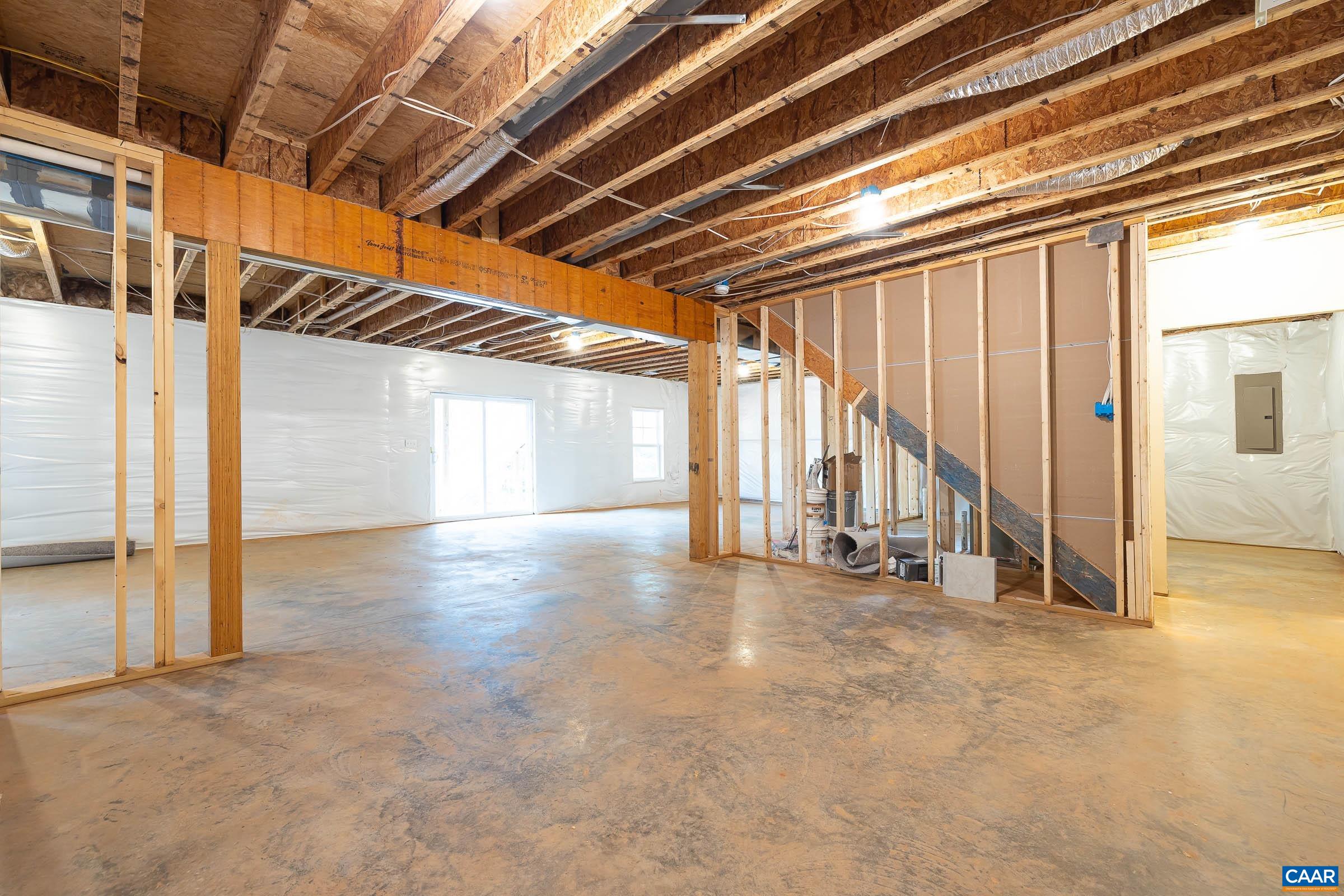 221 YATES CIR