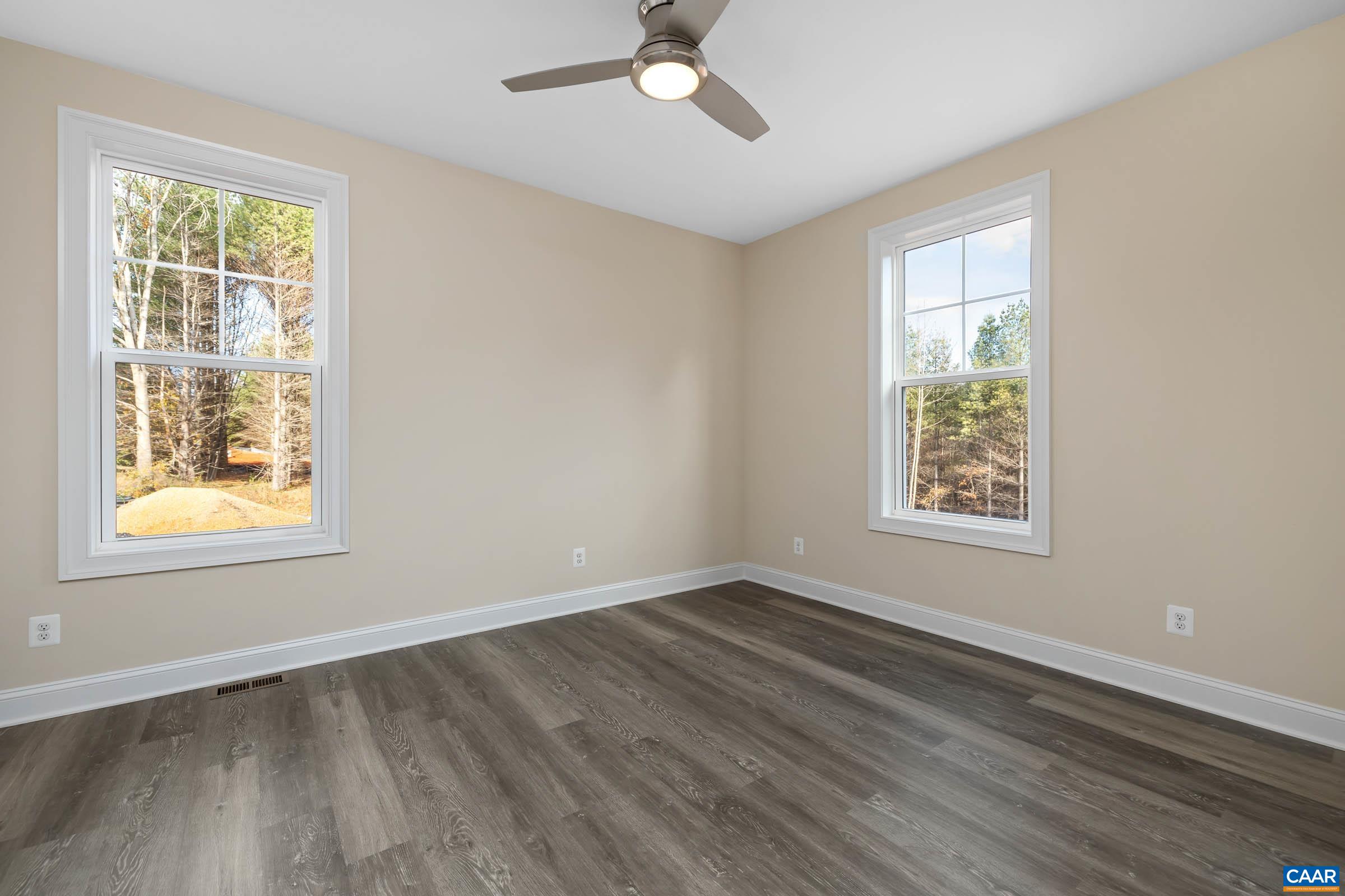 221 YATES CIR