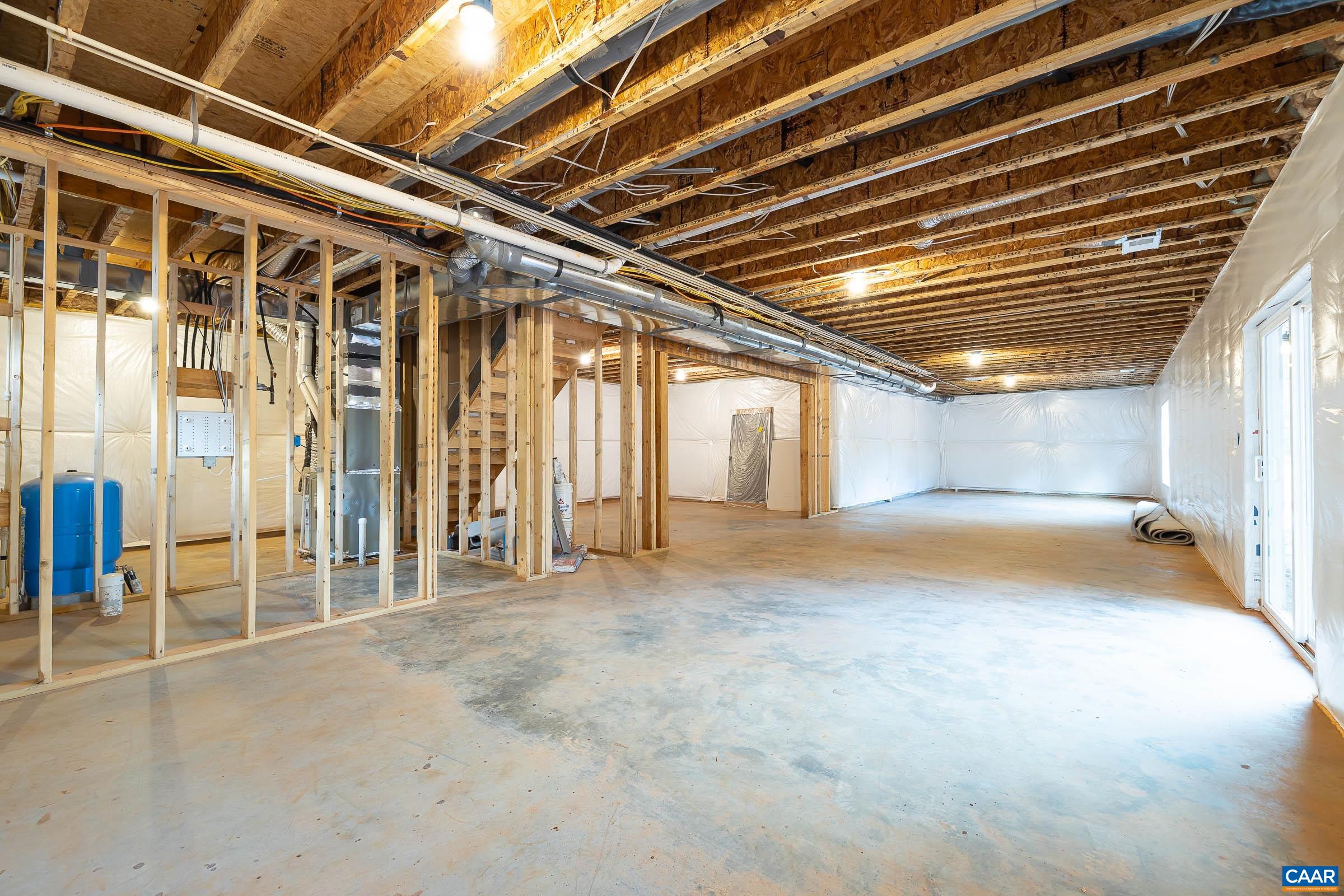 221 YATES CIR