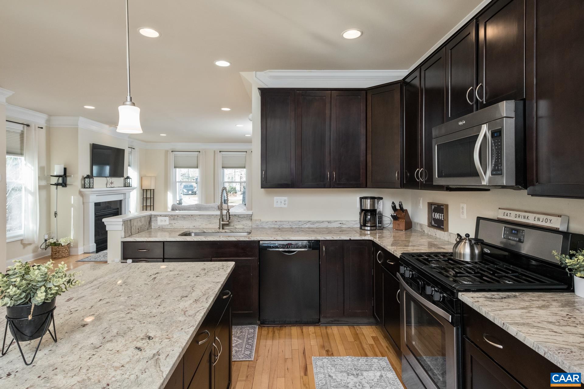 2940 TEMPLEHOF CT