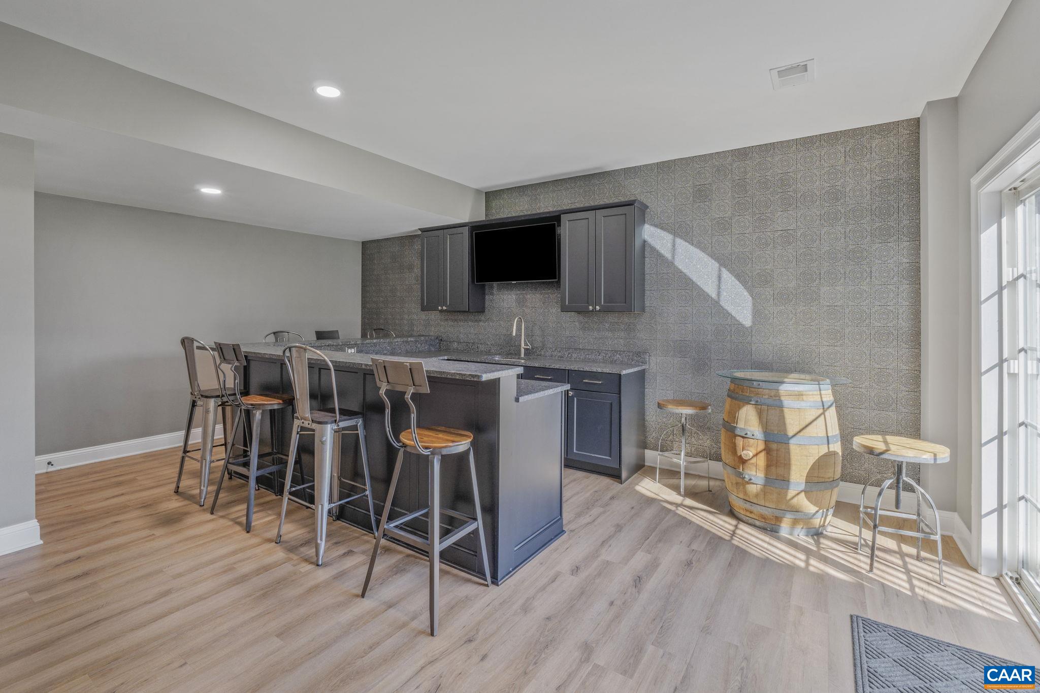 3391 MARSDEN PT