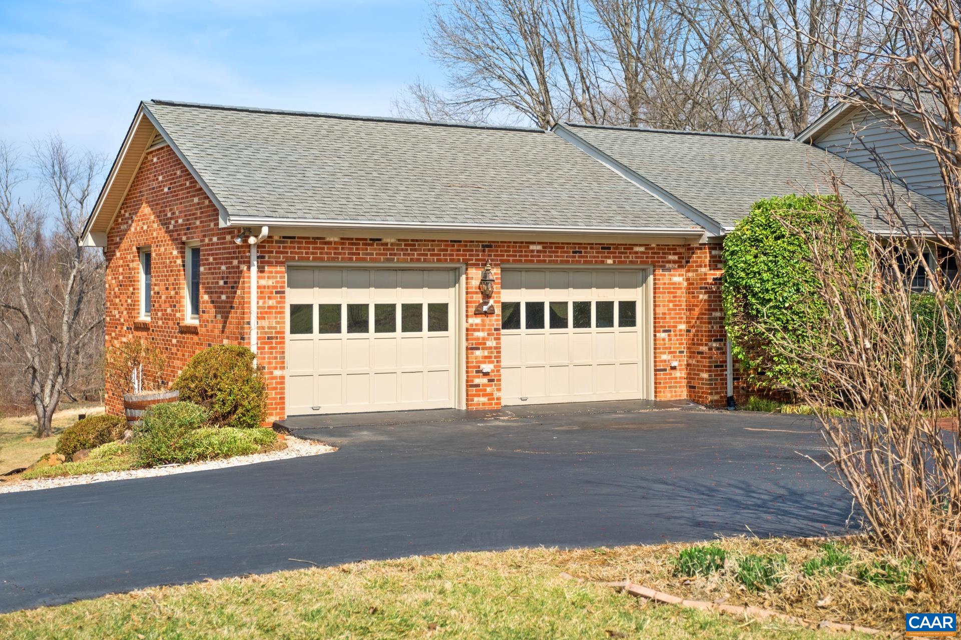 2198 POLO GROUNDS RD