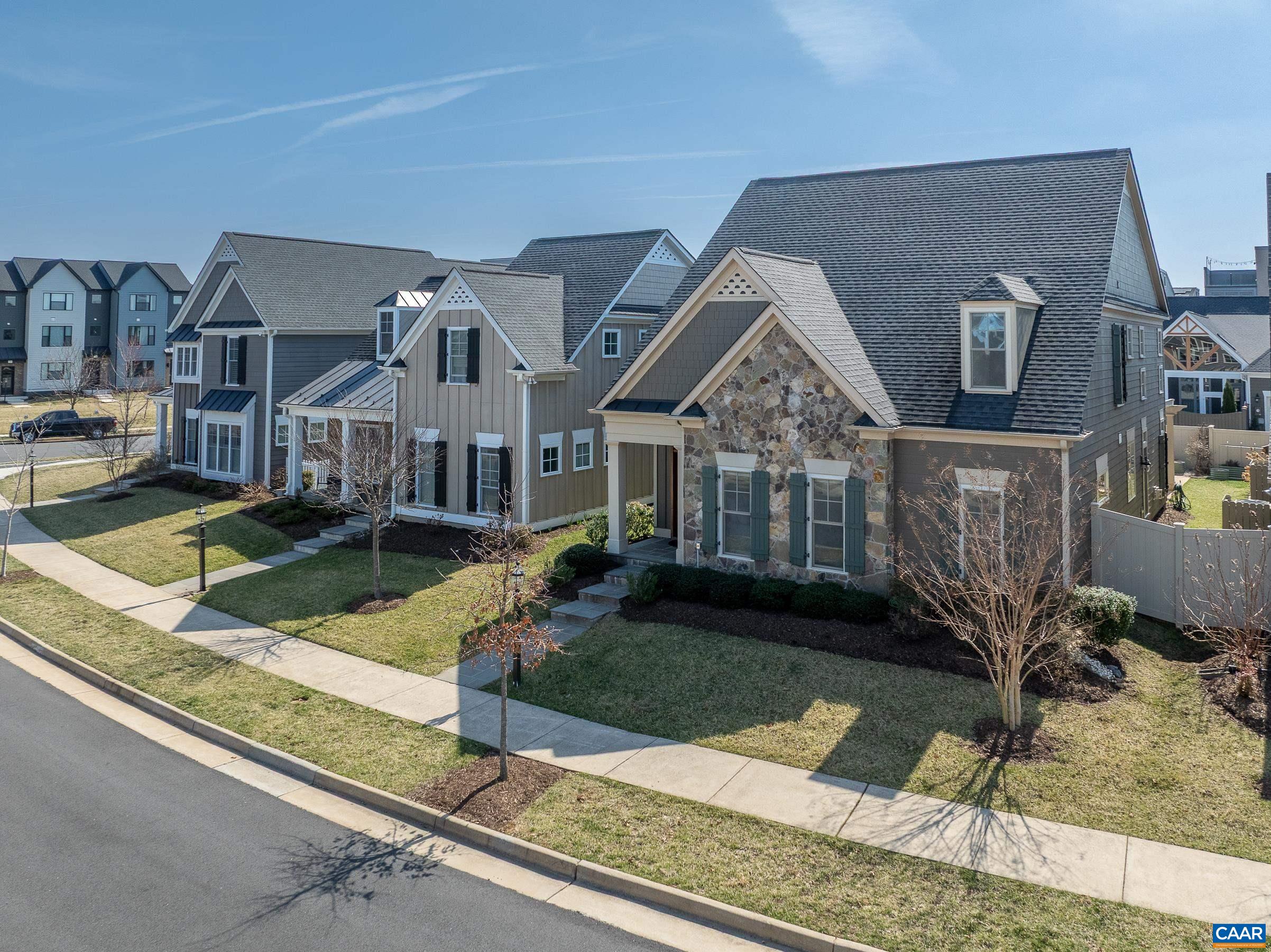 804 GOLF VIEW DR