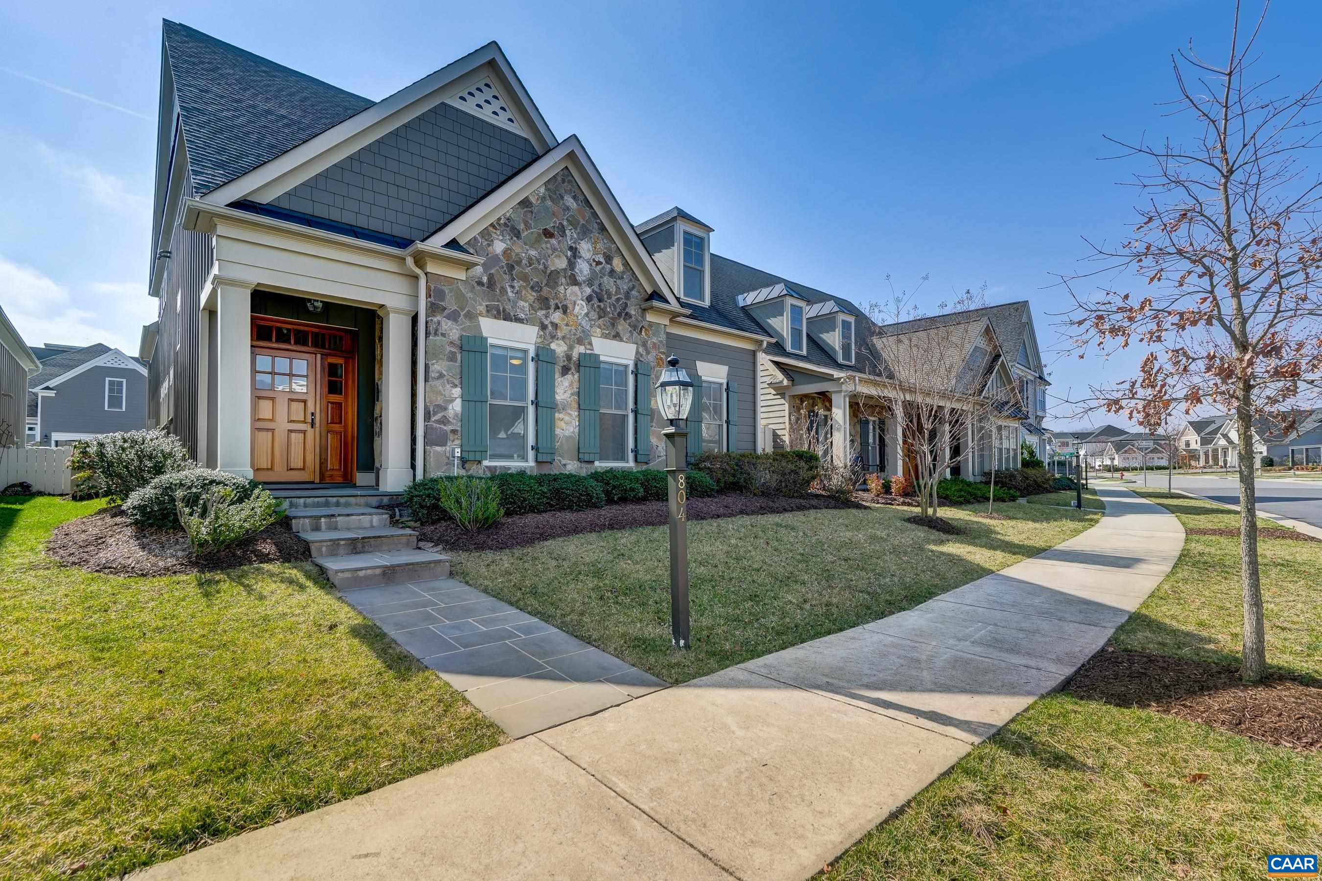 804 GOLF VIEW DR