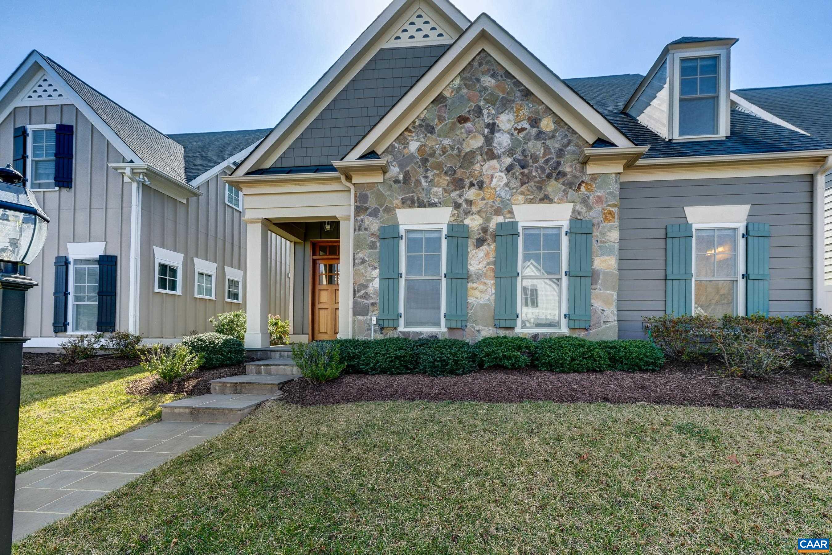 804 GOLF VIEW DR