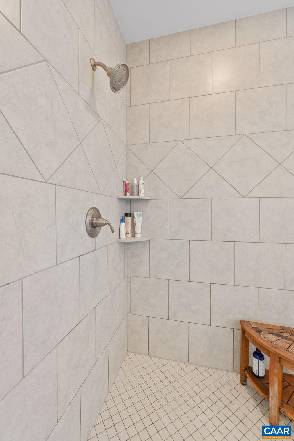 103 BARTHOLOMEW PL