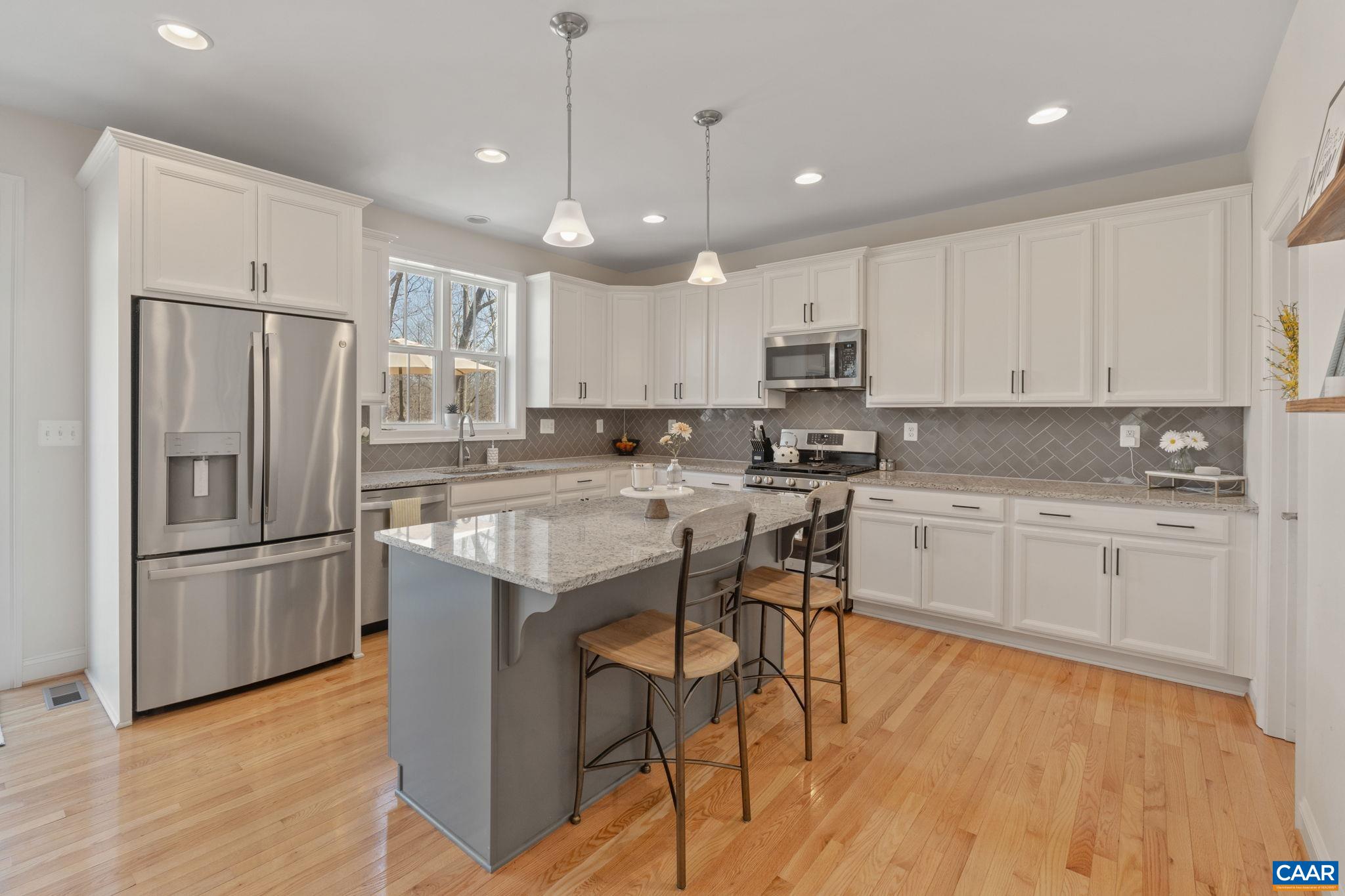 103 BARTHOLOMEW PL