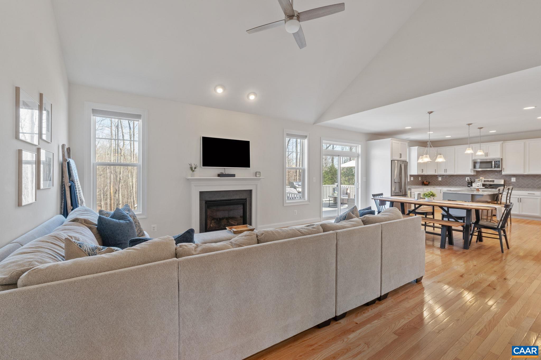 103 BARTHOLOMEW PL