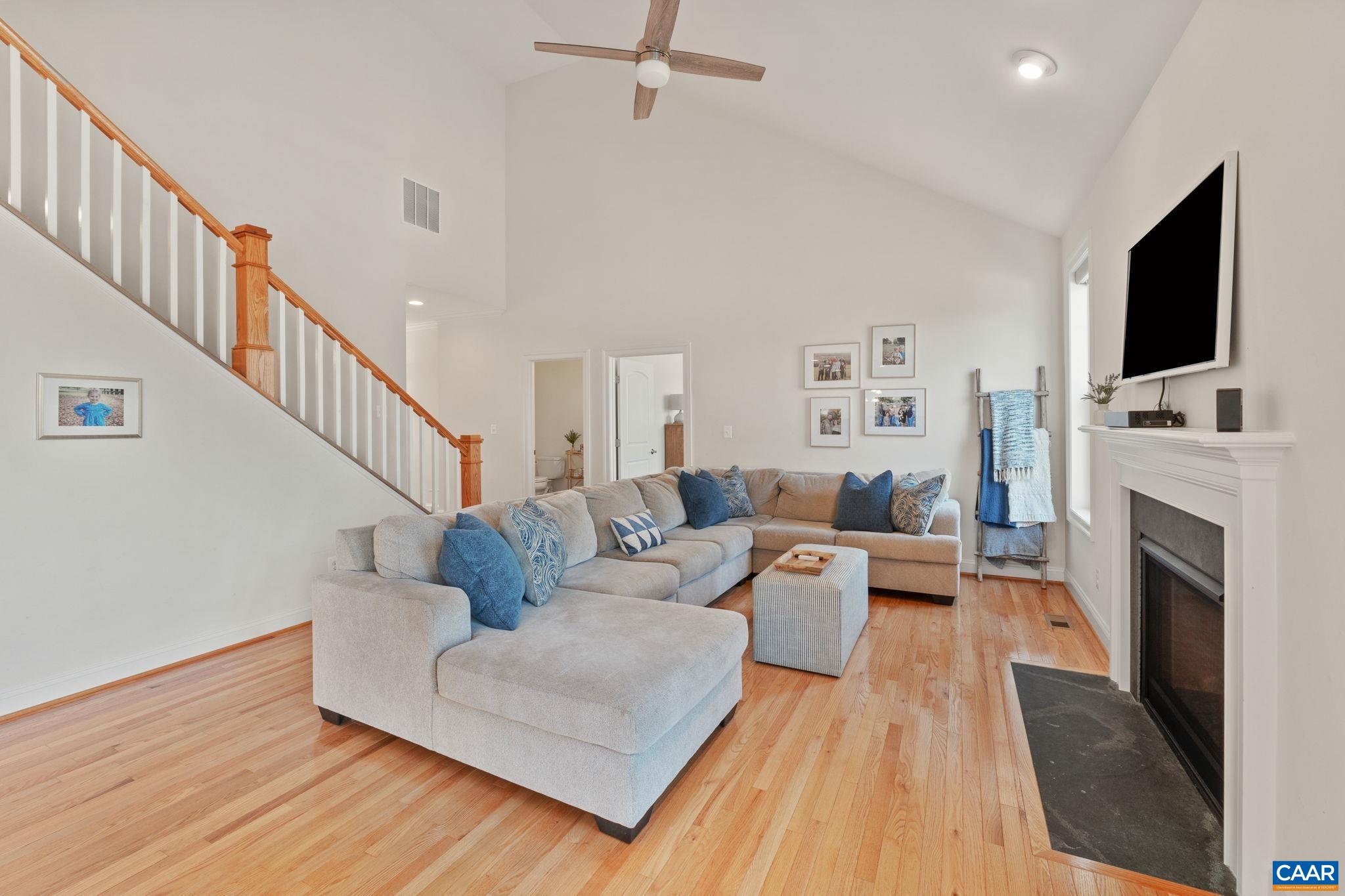 103 BARTHOLOMEW PL