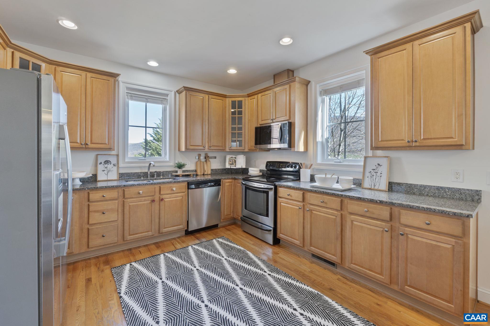 1141 ARDEN DR