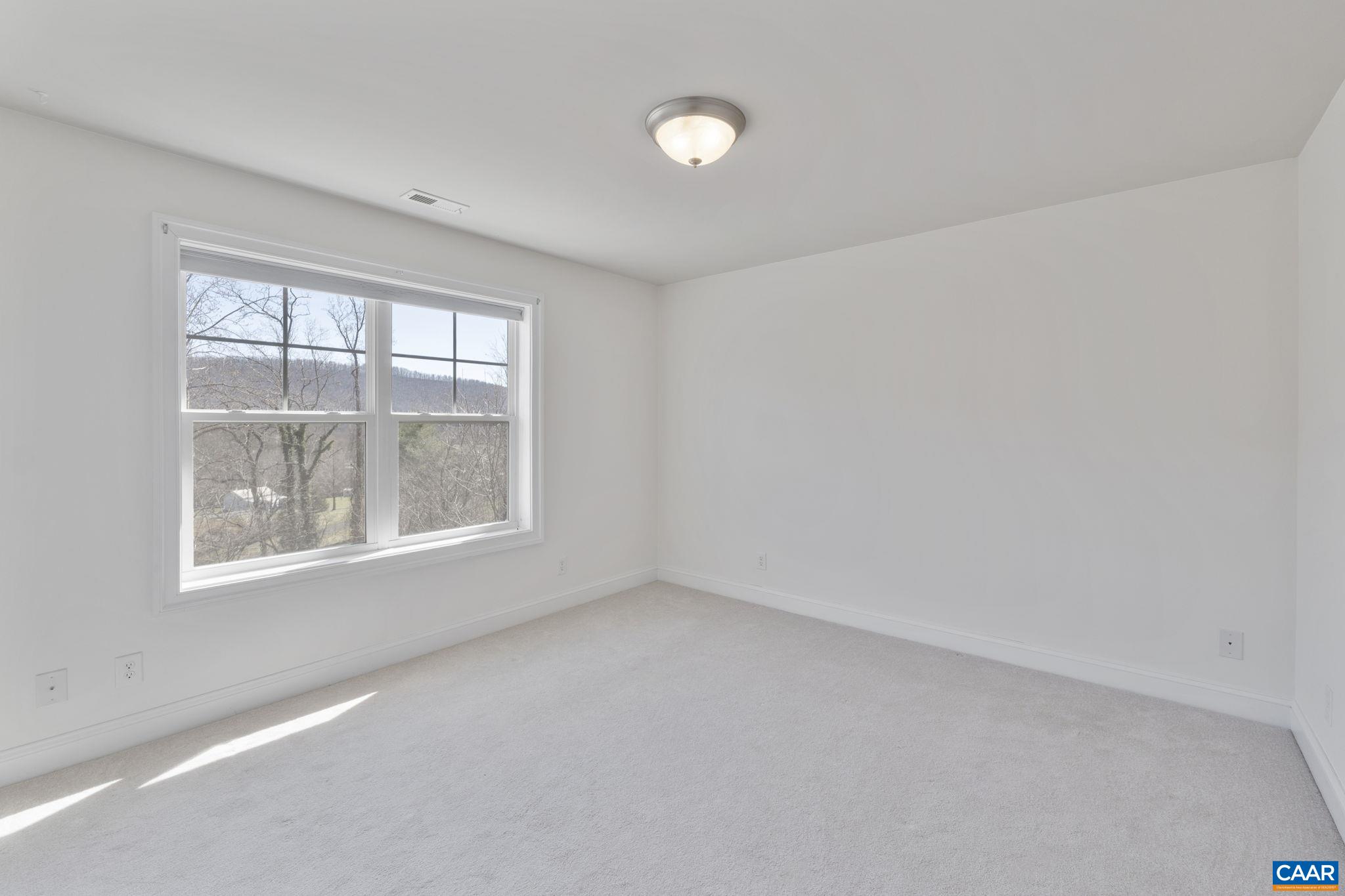 1141 ARDEN DR
