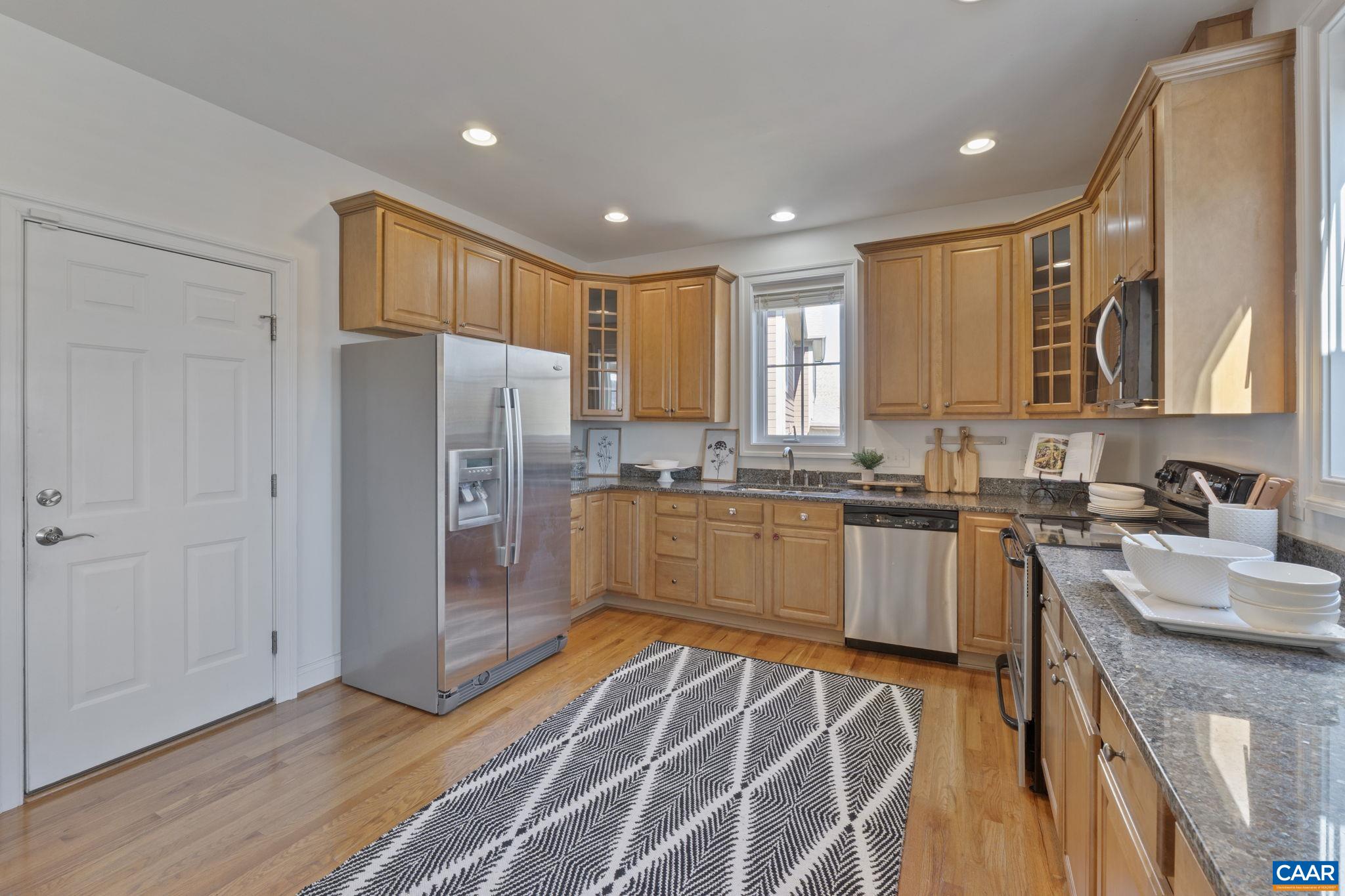 1141 ARDEN DR