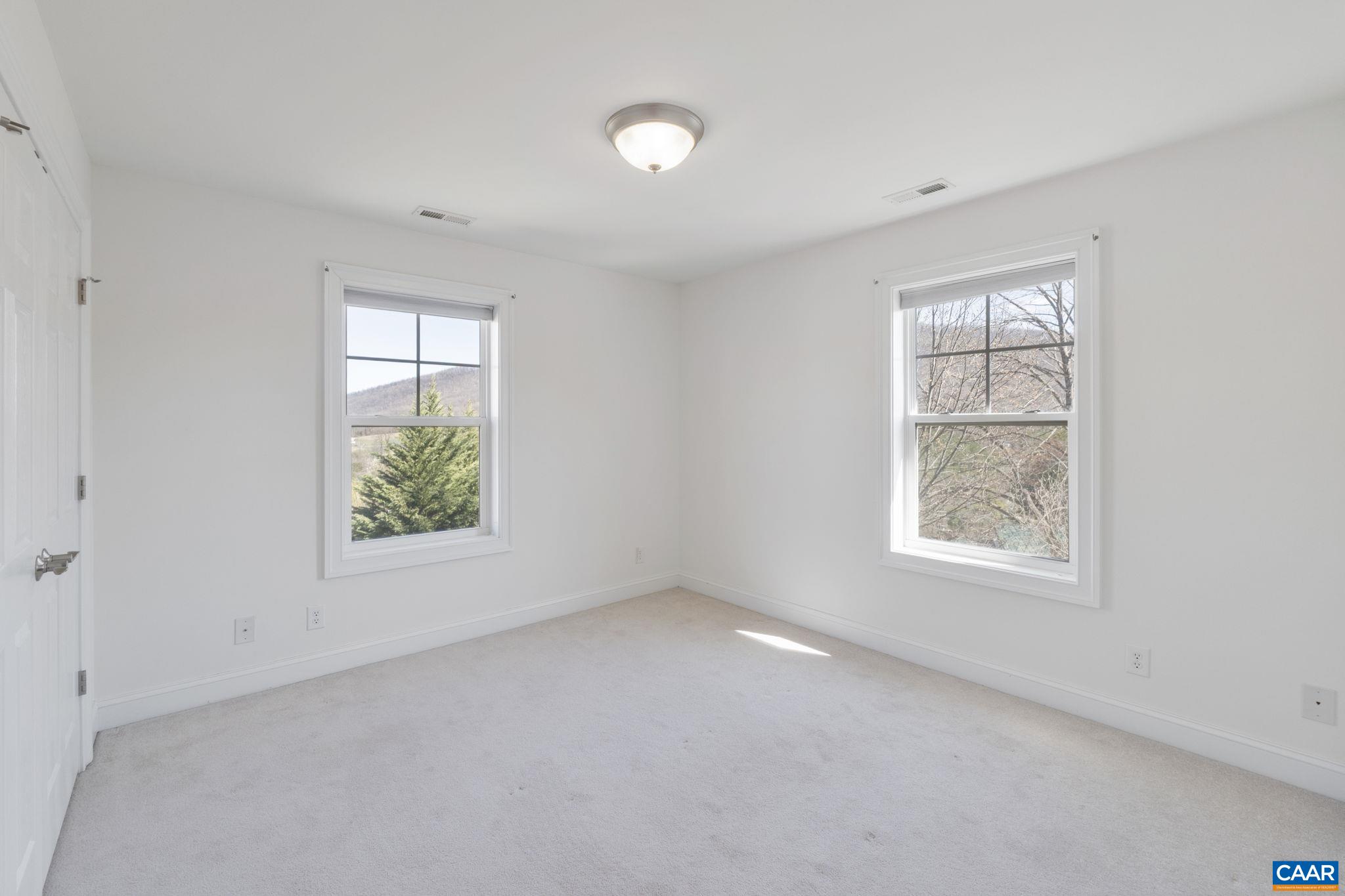 1141 ARDEN DR