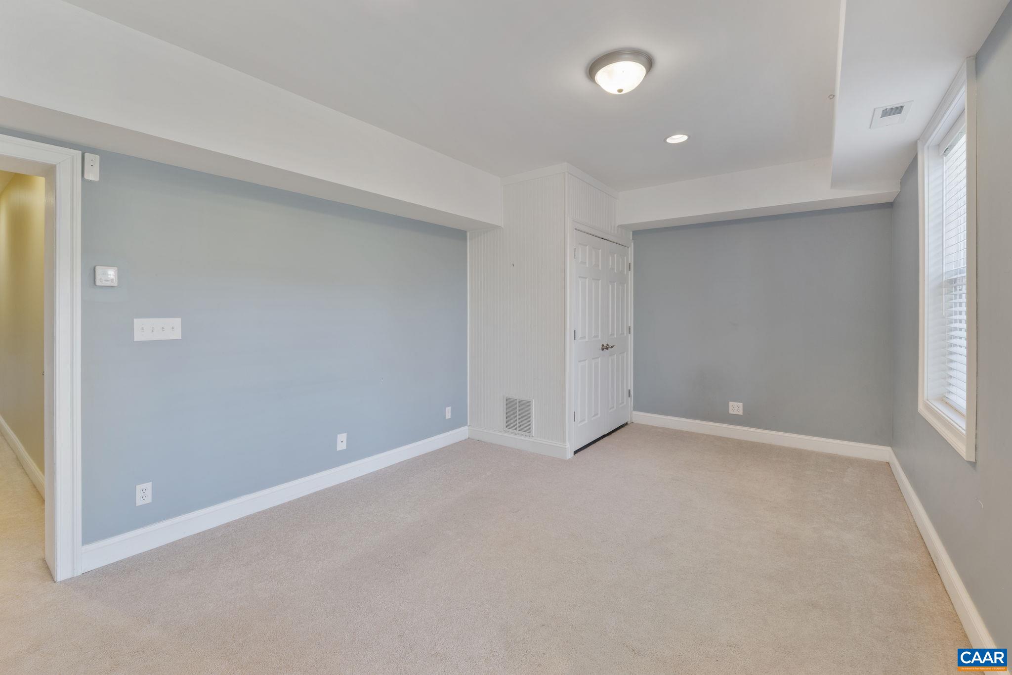 1141 ARDEN DR