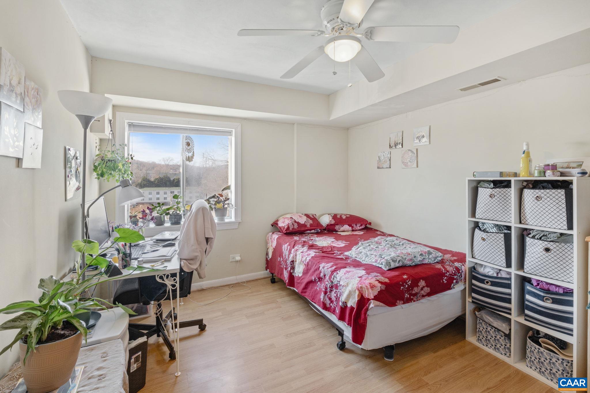 1800 JEFFERSON PARK AVE Unit: 605