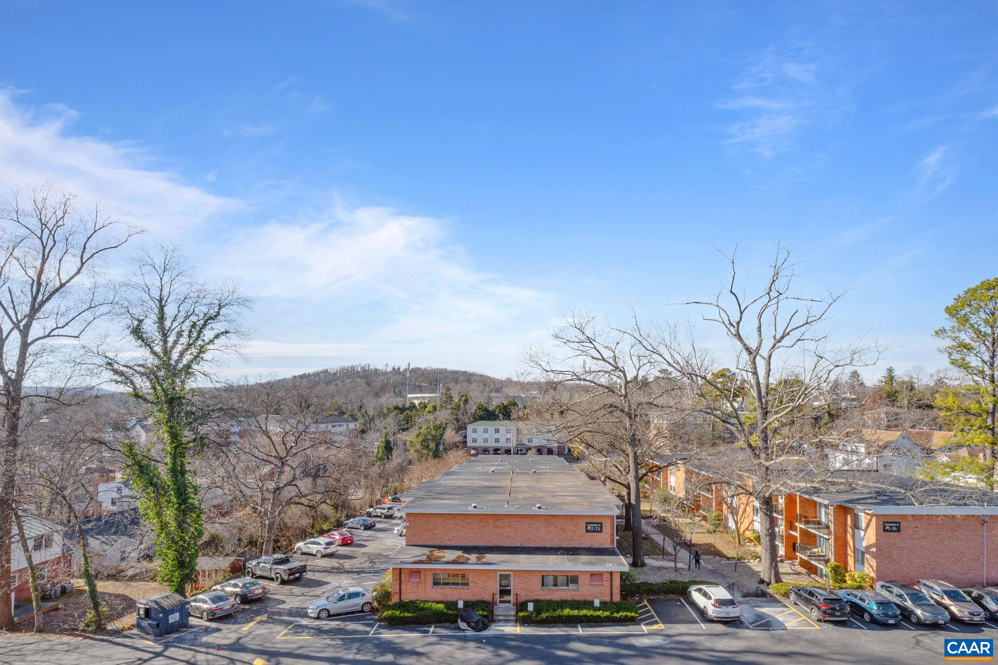 1800 JEFFERSON PARK AVE Unit: 605