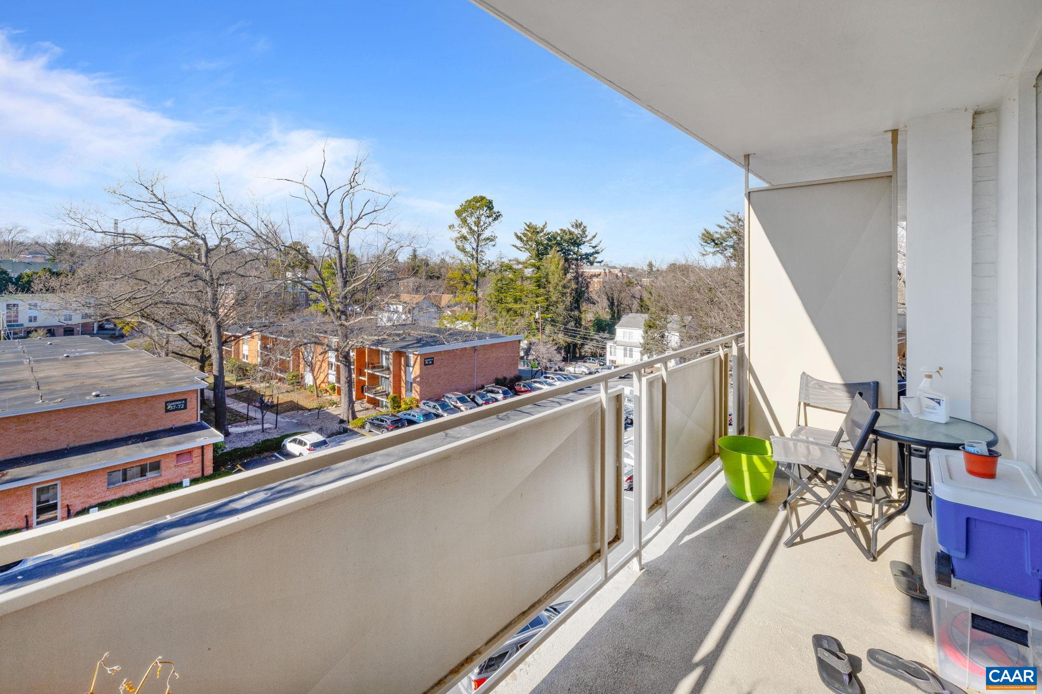 1800 JEFFERSON PARK AVE Unit: 605