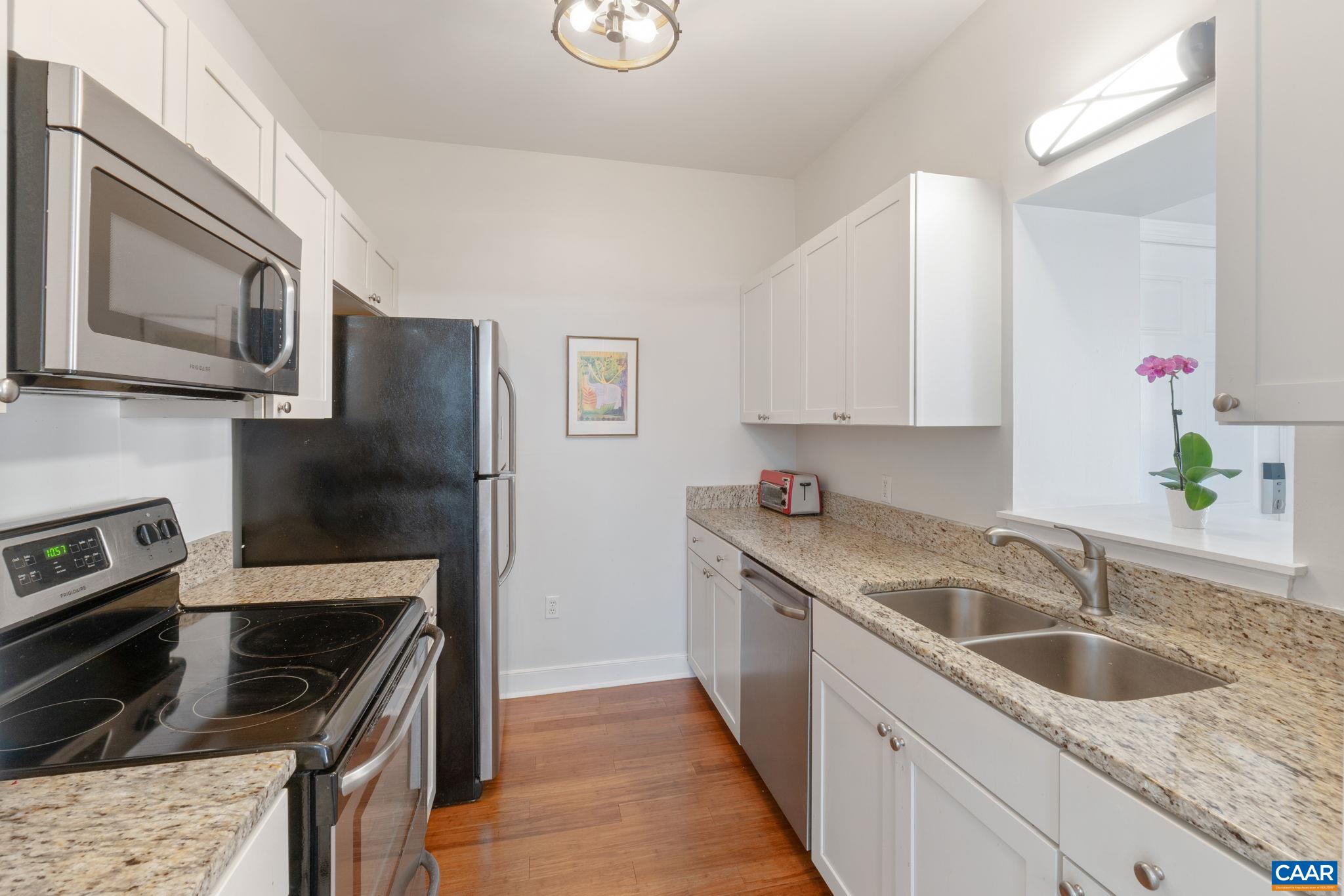 804 E JEFFERSON ST Unit: A18