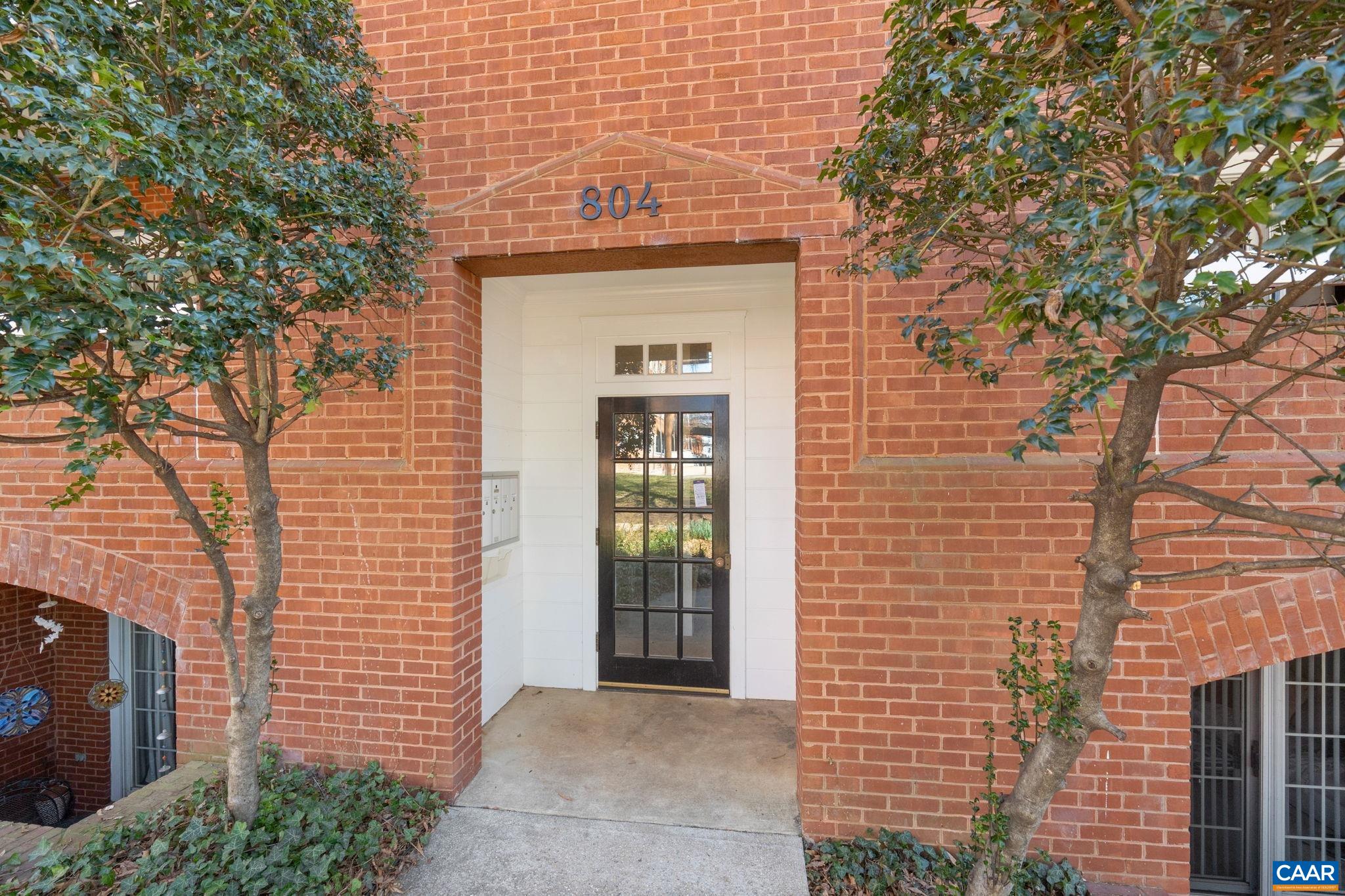 804 E JEFFERSON ST Unit: A18