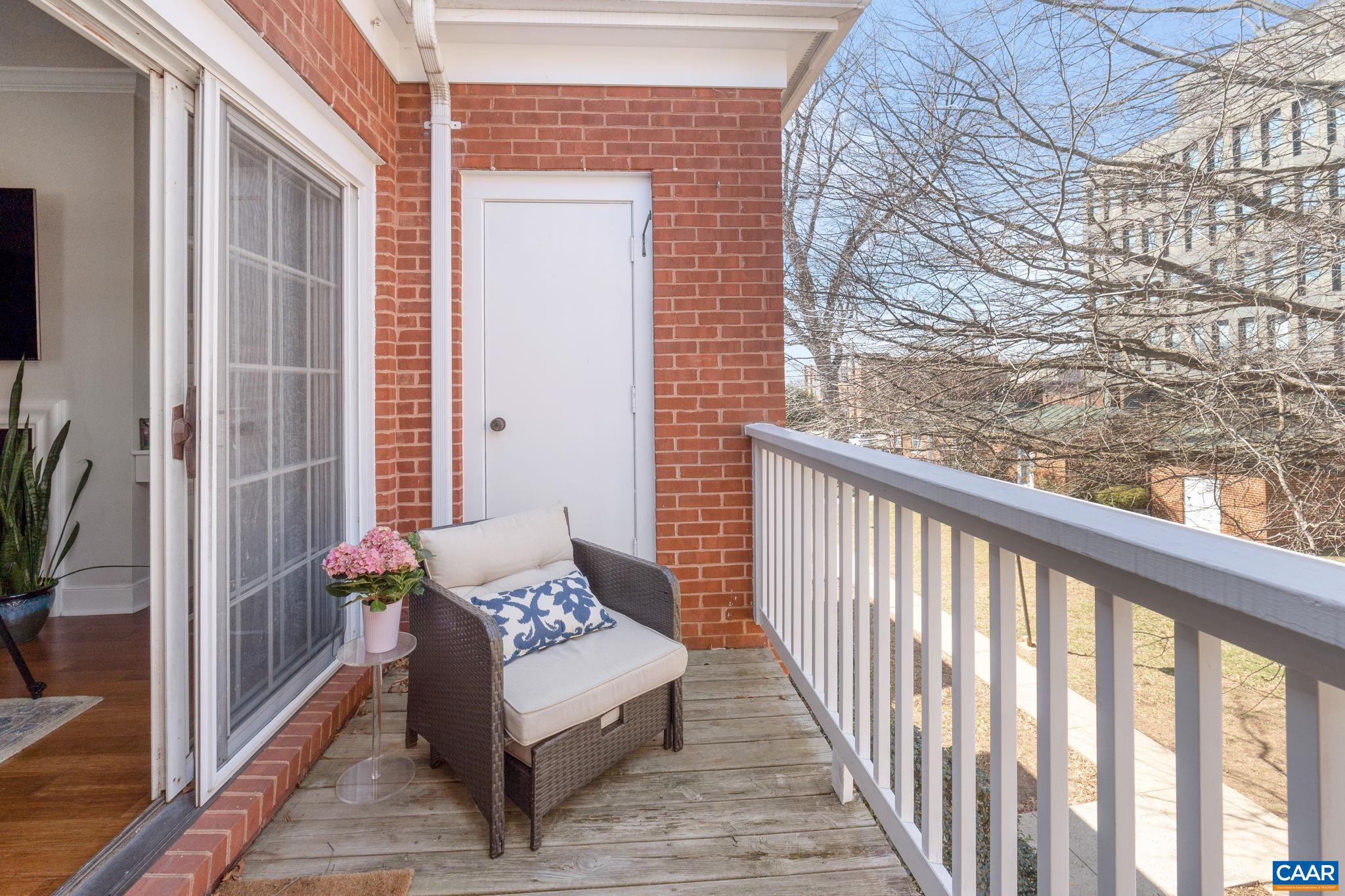 804 E JEFFERSON ST Unit: A18