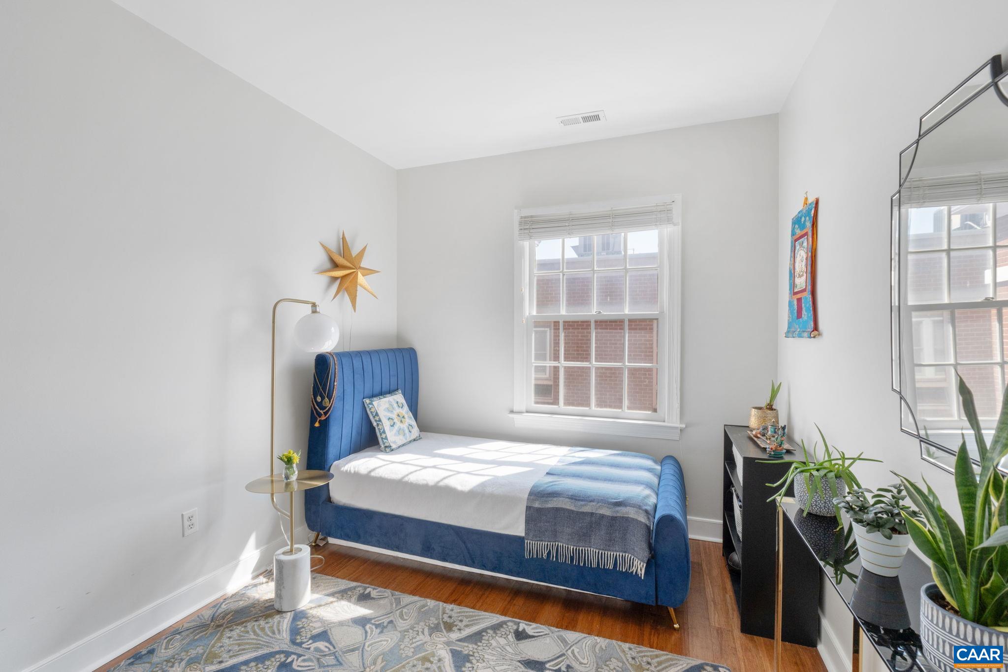 804 E JEFFERSON ST Unit: A18