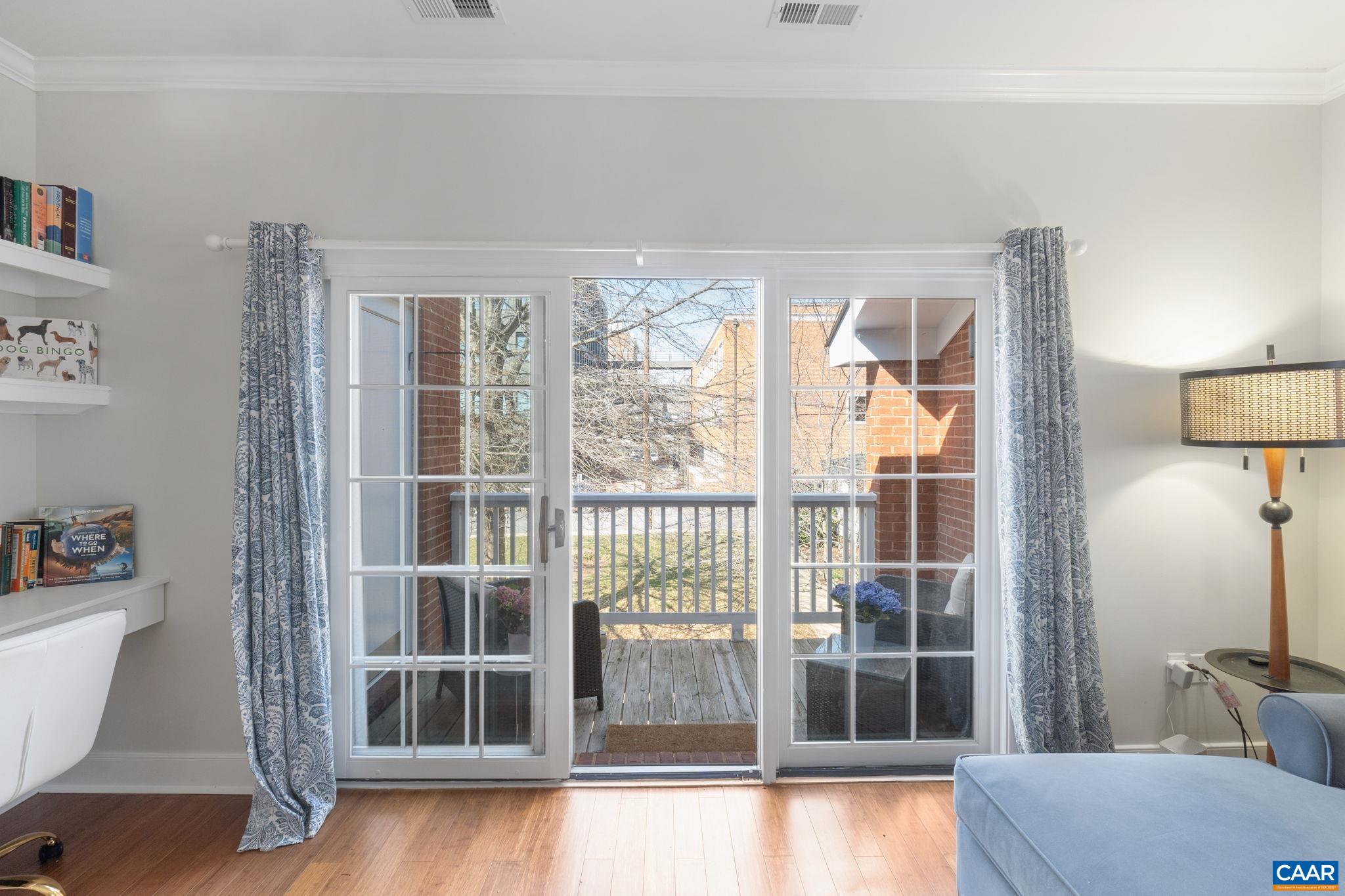 804 E JEFFERSON ST Unit: A18