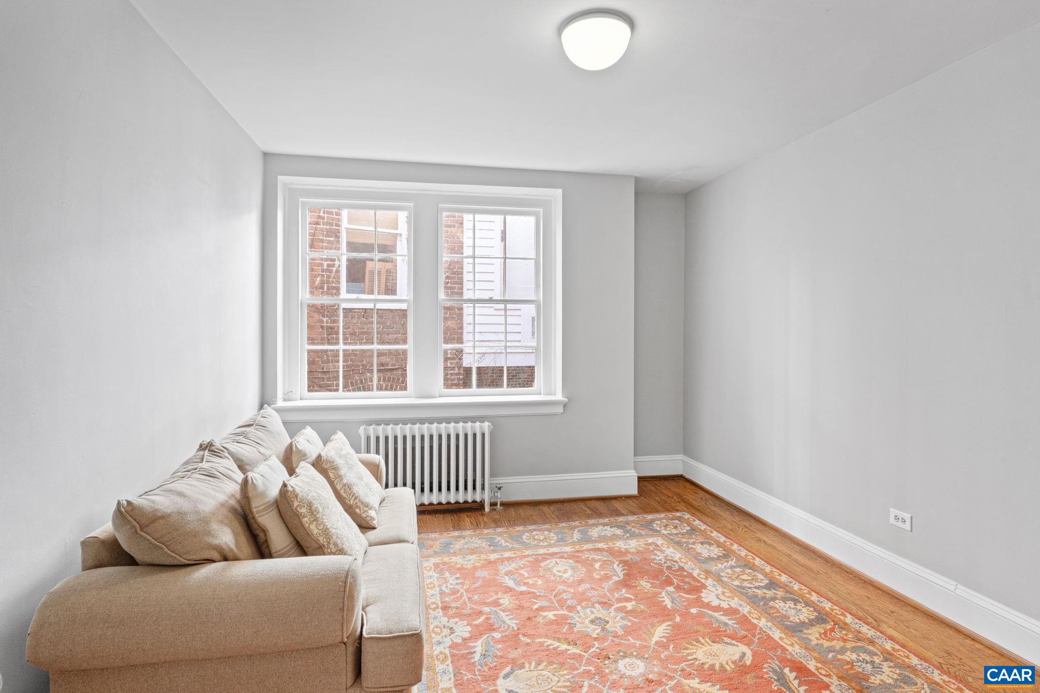 619 E HIGH ST Unit: 2