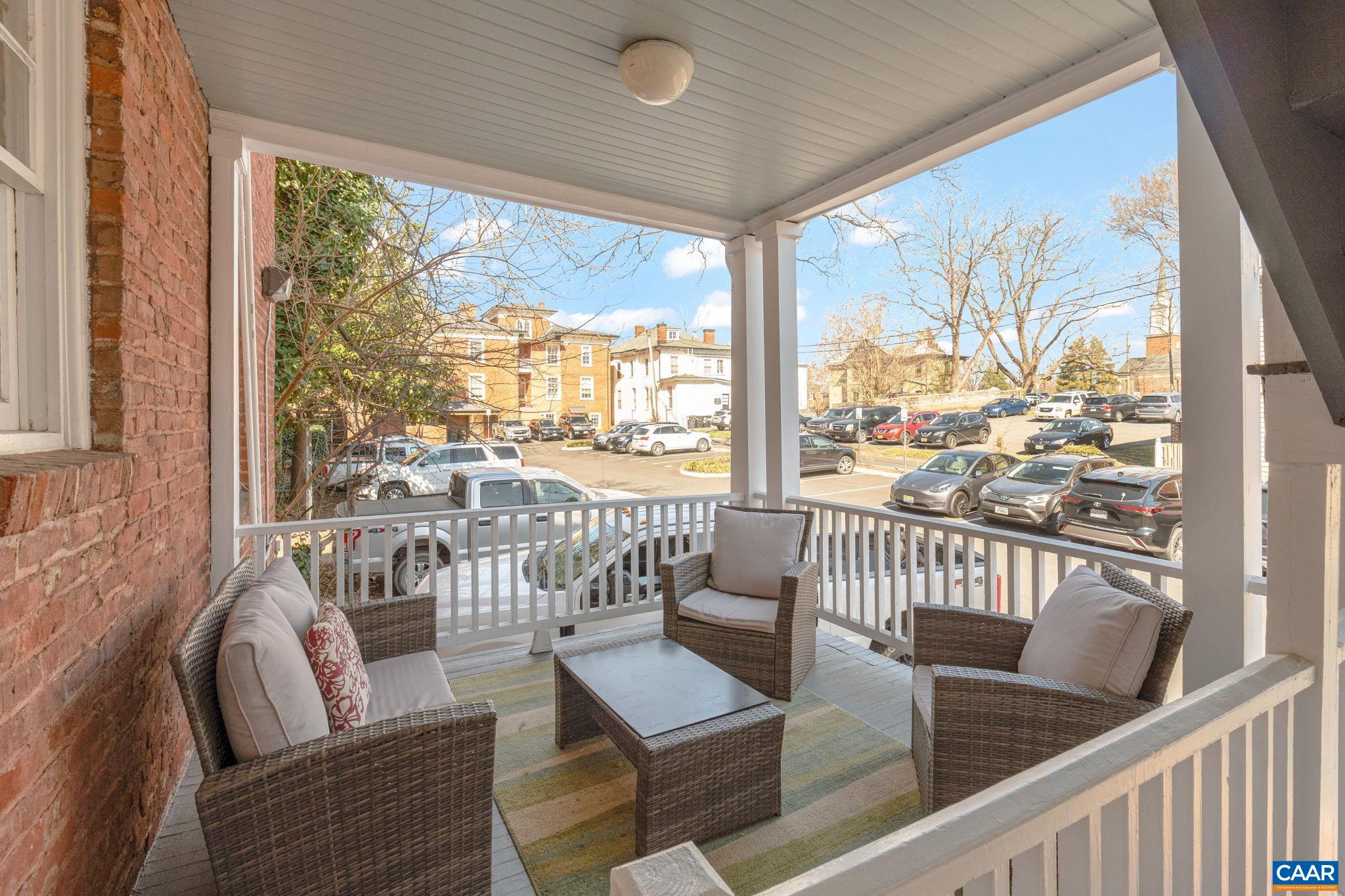 619 E HIGH ST Unit: 2