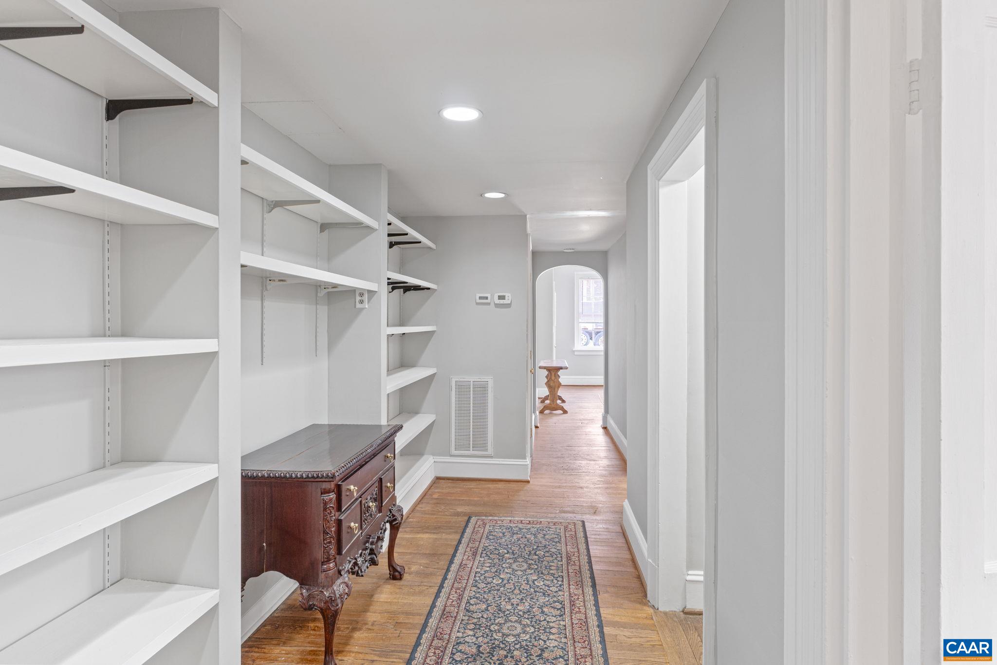 619 E HIGH ST Unit: 2