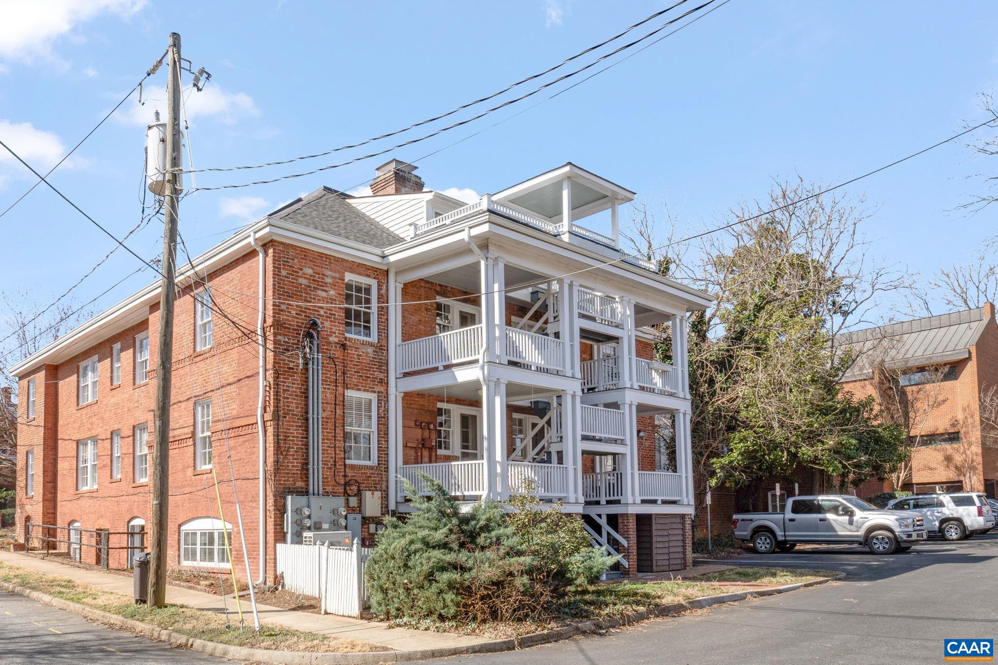 619 E HIGH ST Unit: 2