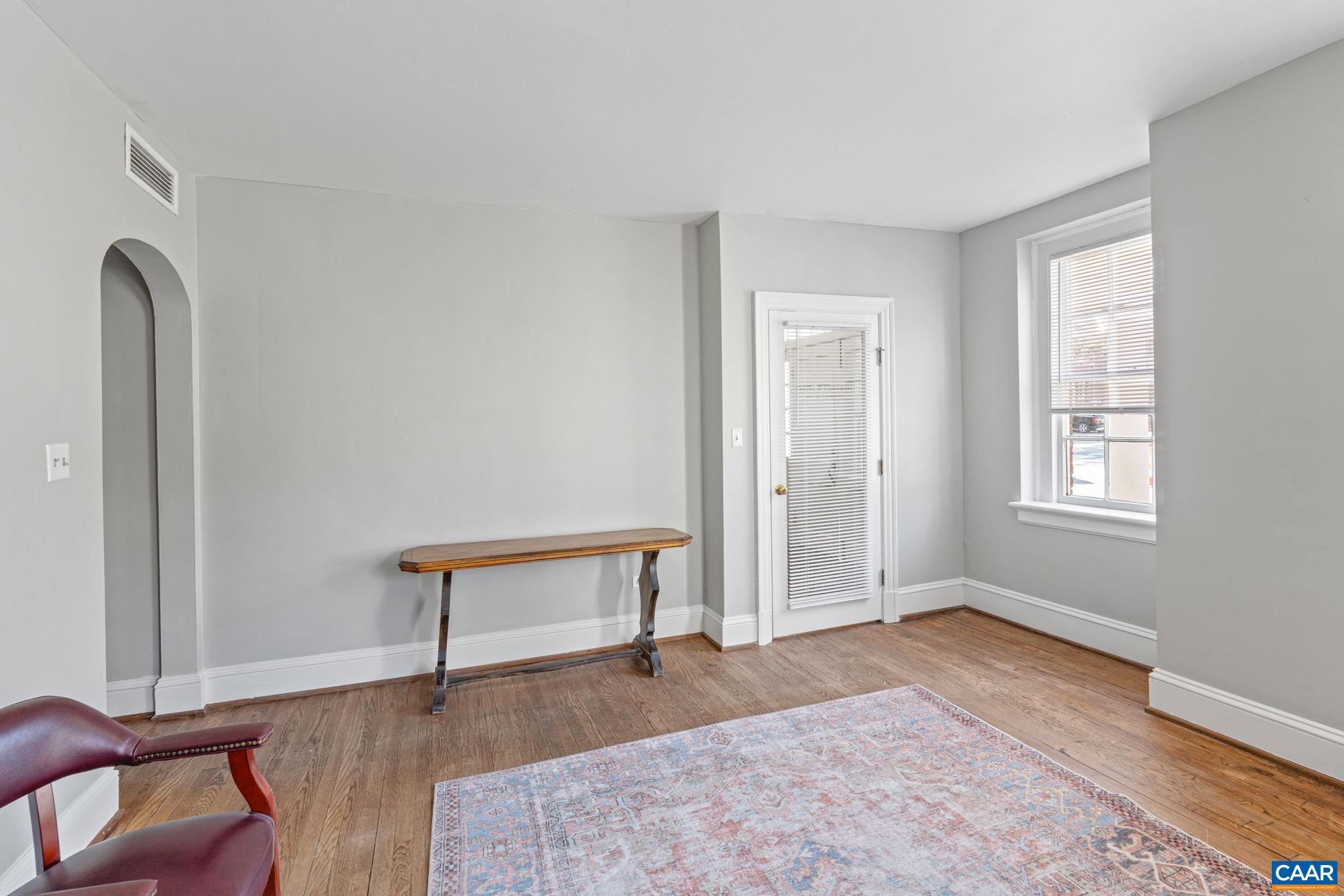 619 E HIGH ST Unit: 2