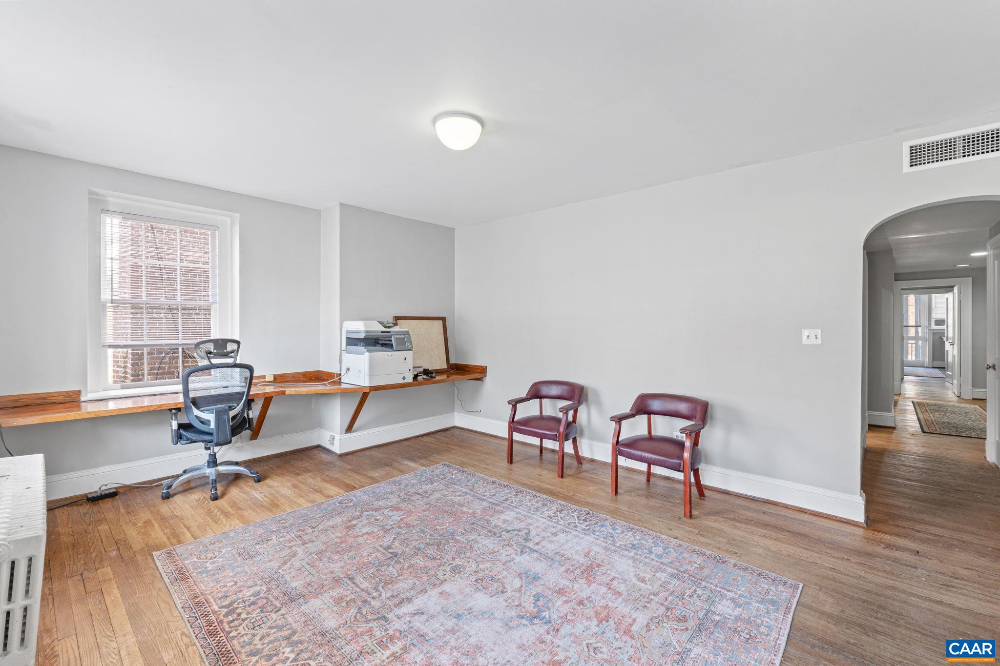 619 E HIGH ST Unit: 2