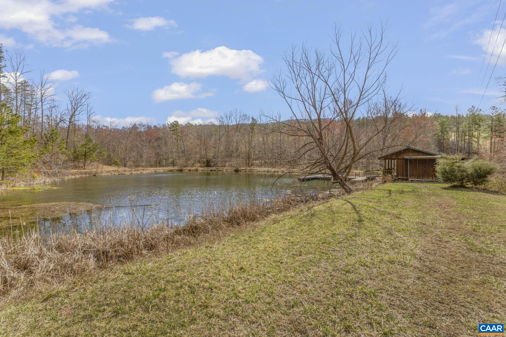 735 LAUREL RD
