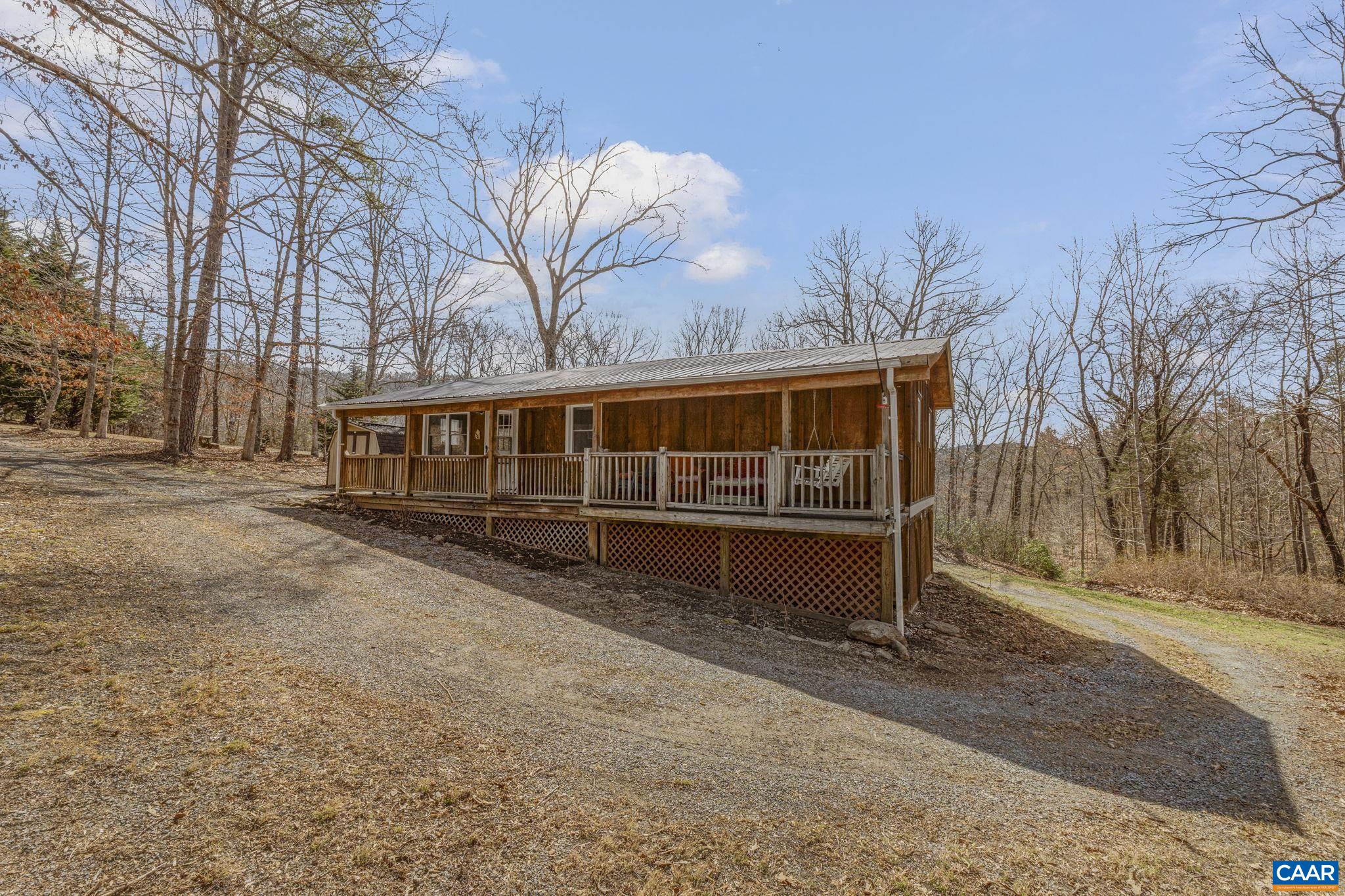 735 LAUREL RD