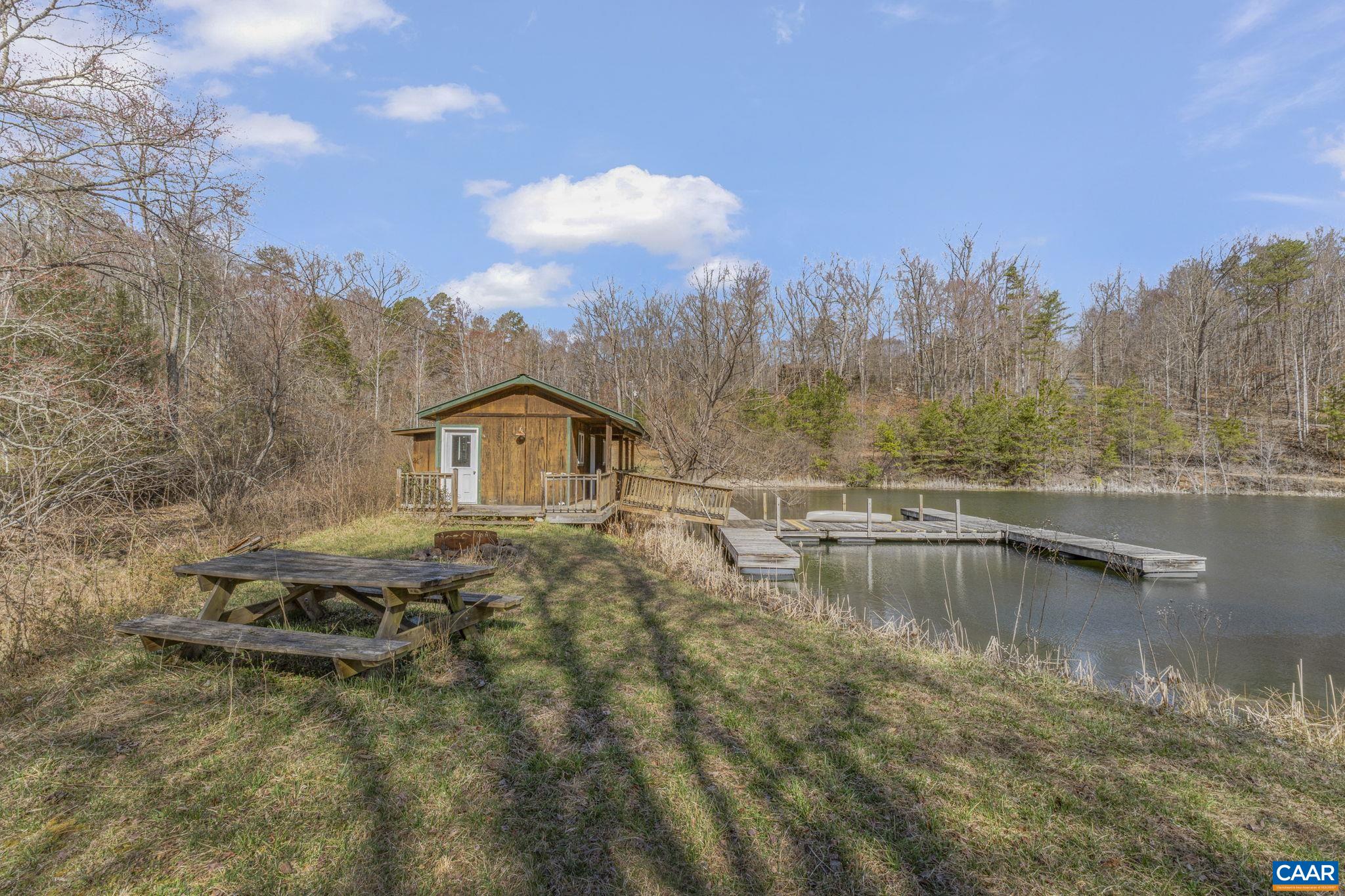 735 LAUREL RD