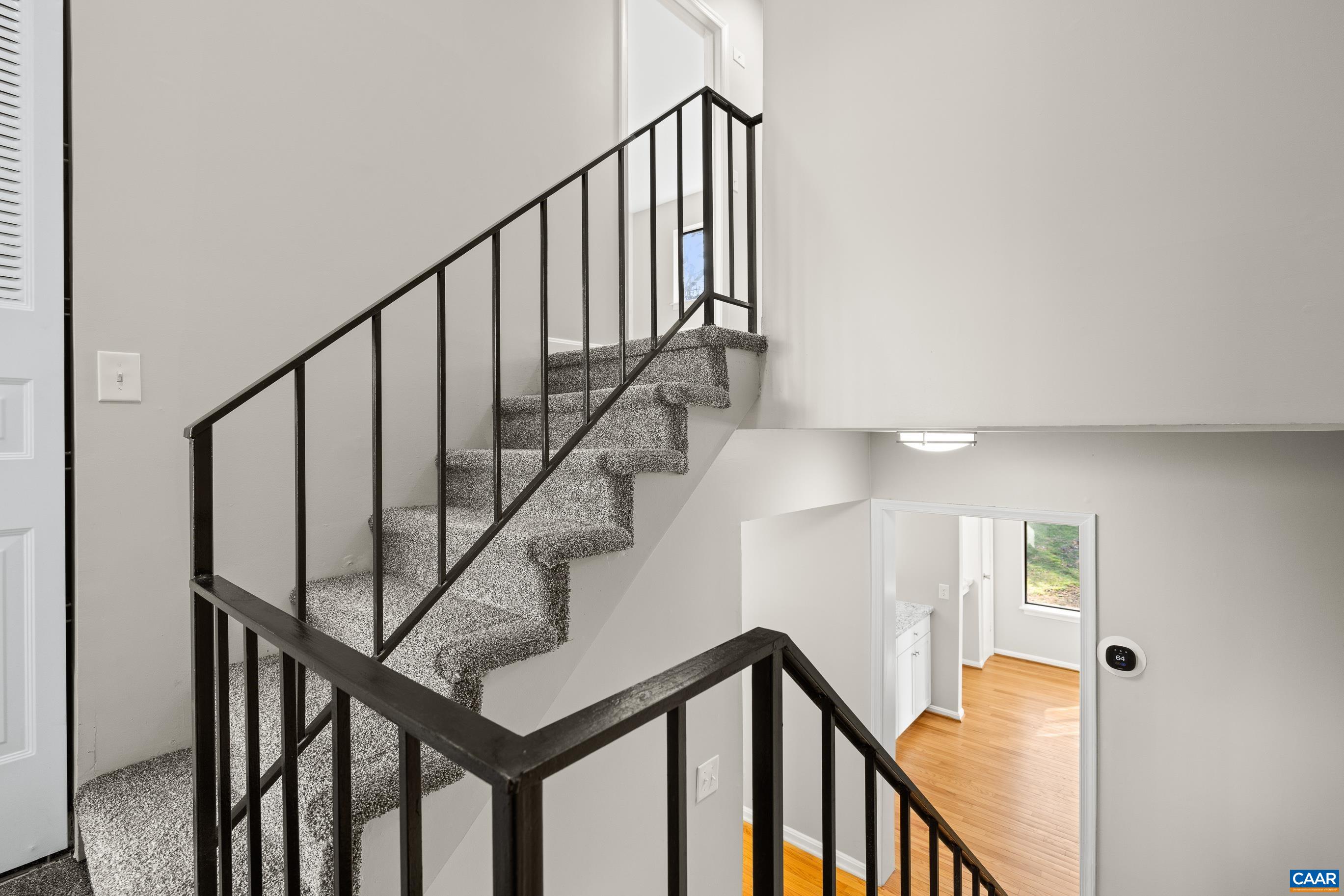 587 SOUTHAMPTON CT