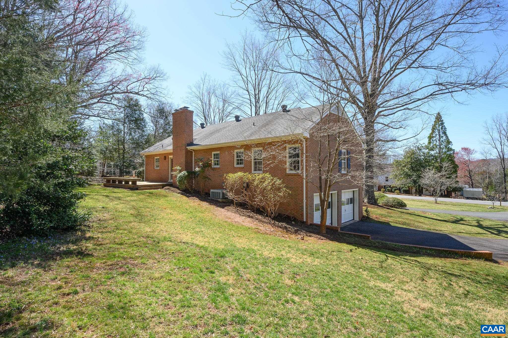 2740 MERIWETHER DR