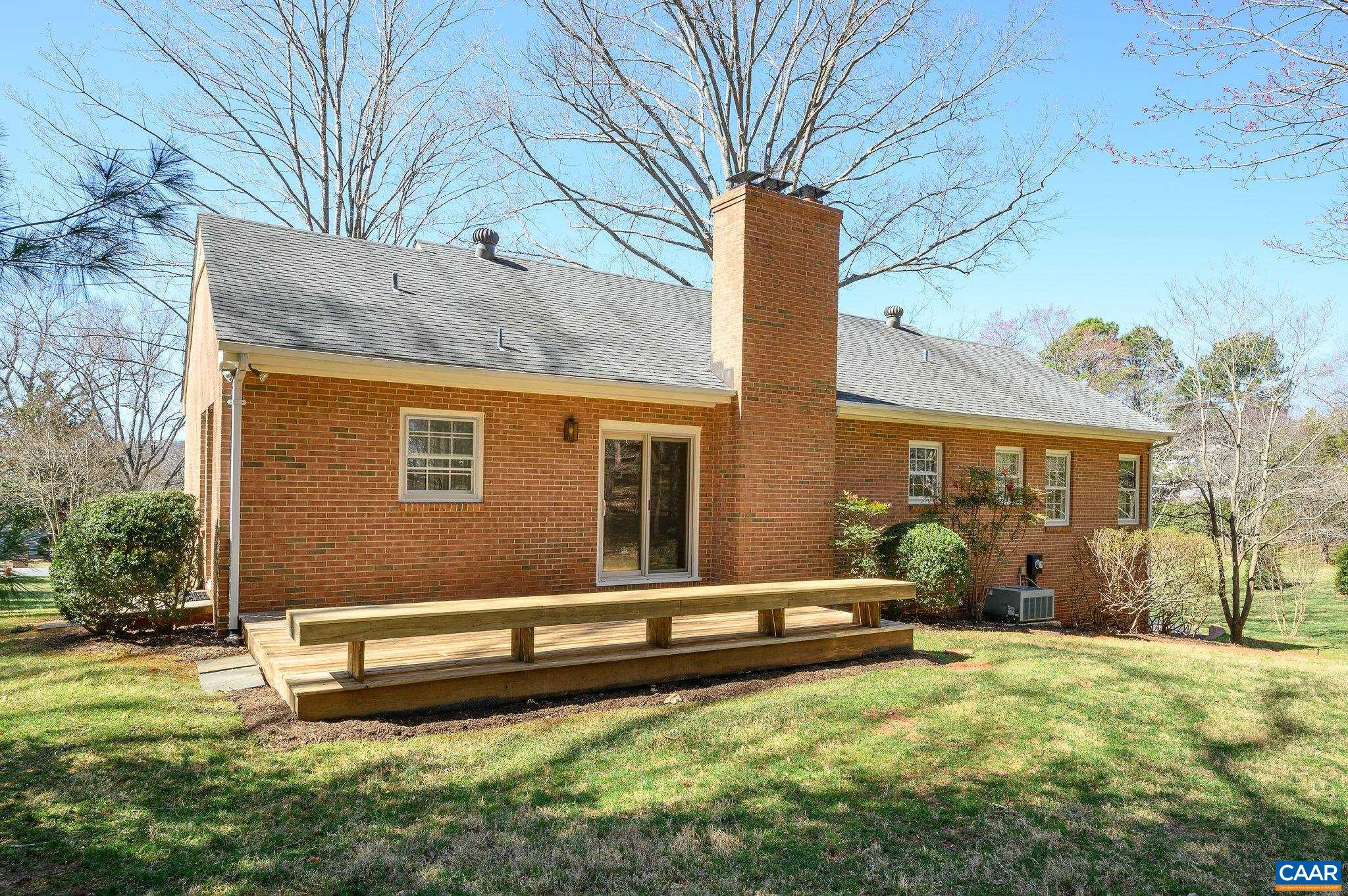 2740 MERIWETHER DR