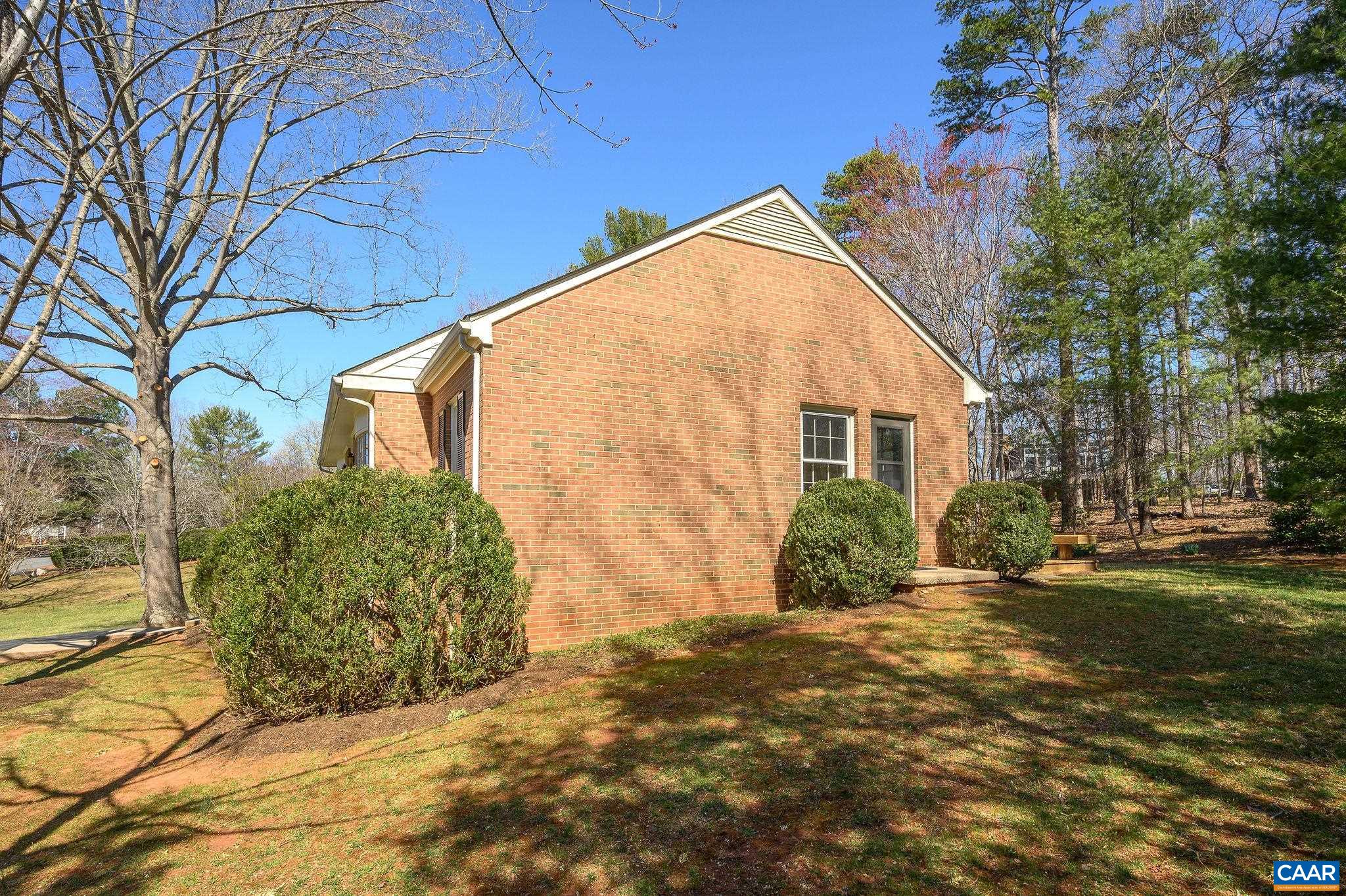 2740 MERIWETHER DR