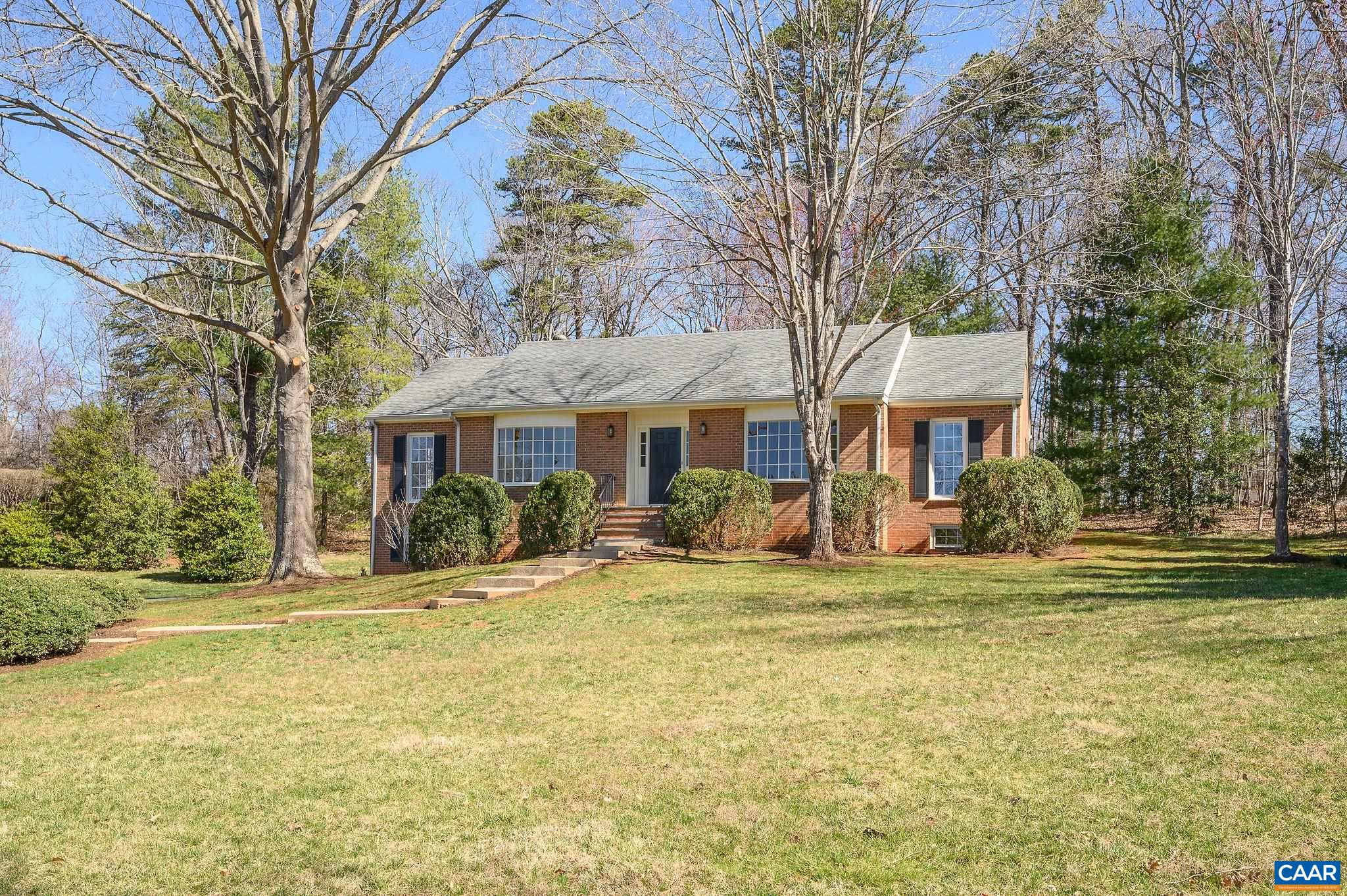 2740 MERIWETHER DR