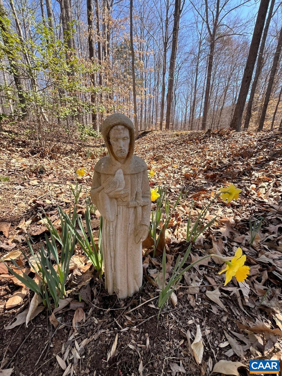 2839 OLD ROBERTS MOUNTAIN RD