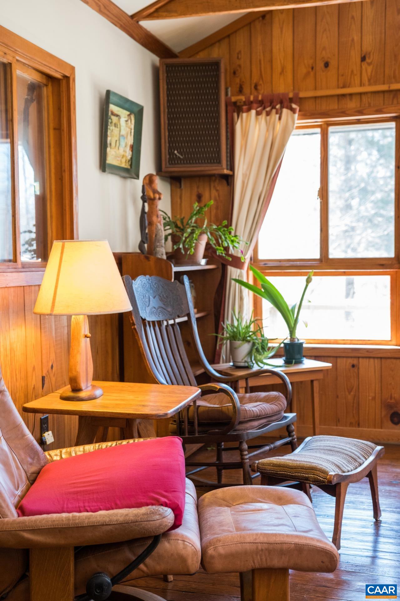 2839 OLD ROBERTS MOUNTAIN RD